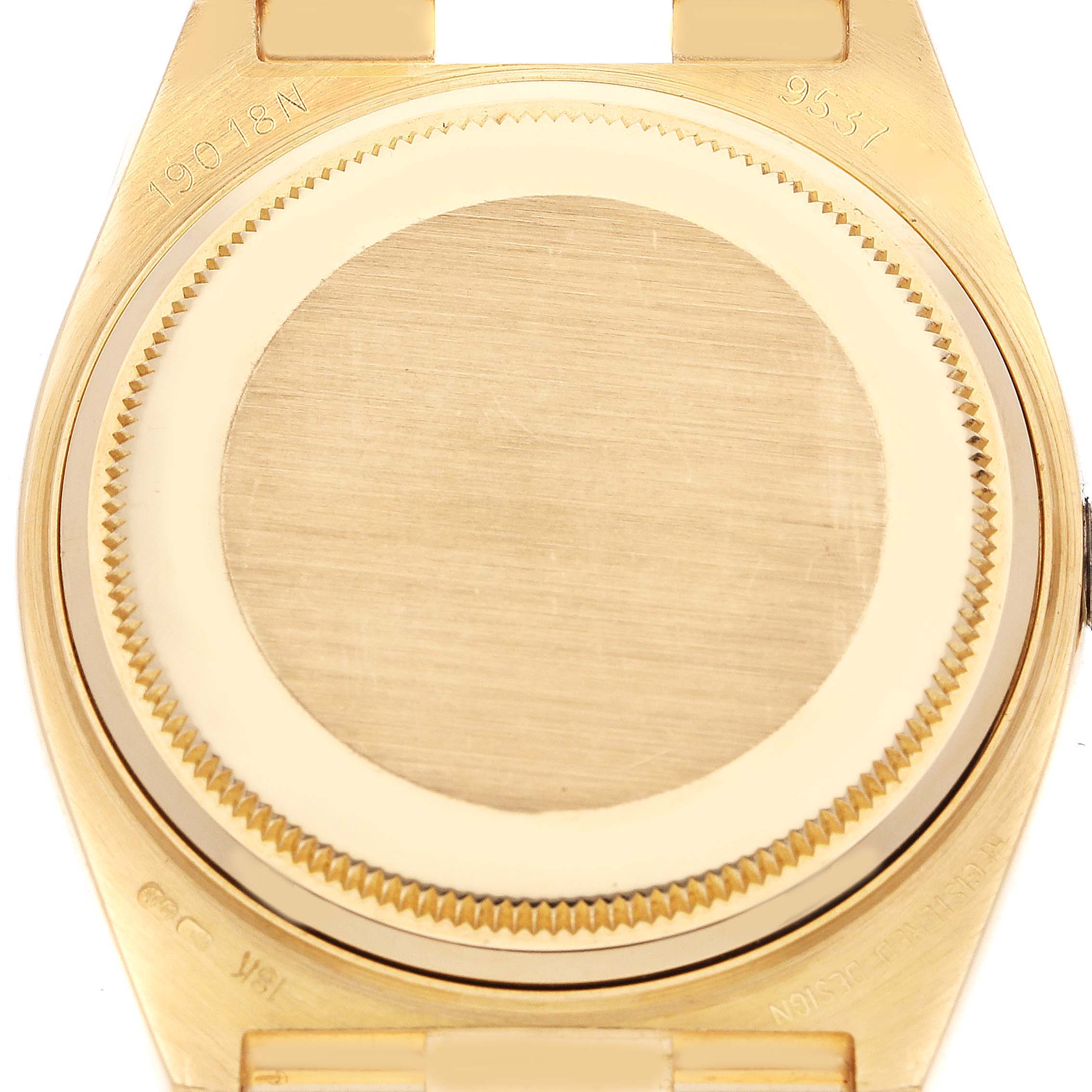 This image shows the back of the Rolex President 19018 Men
s Yellow Gold Champagne Dial 19018 Men
s Yellow Gold Champagne Dial model watch case, viewed from a straight-on angle.