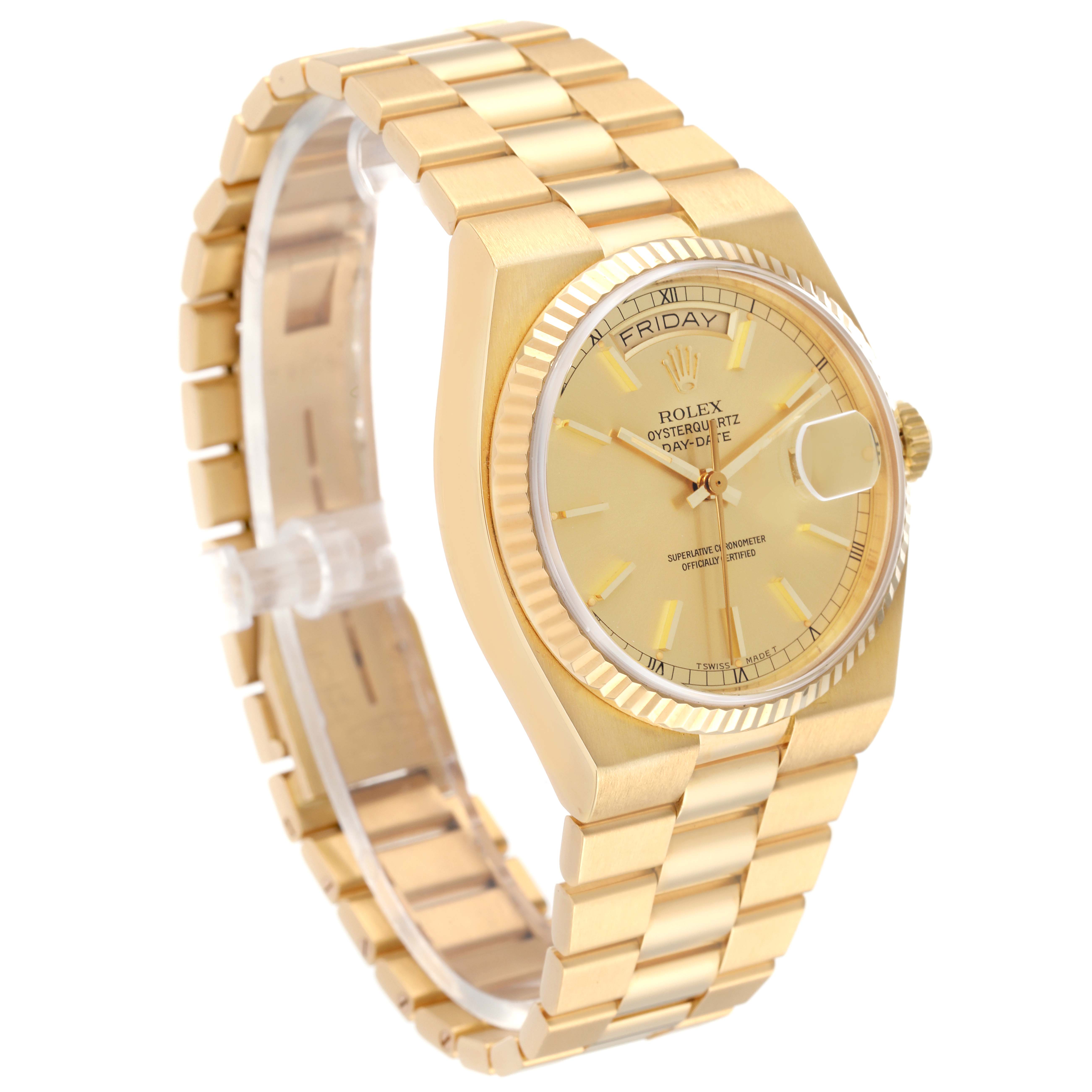 The image shows a Rolex President 19018 Men
s Yellow Gold Champagne Dial 19018 Men
s Yellow Gold Champagne Dial model watch from a 3/4 angle, highlighting its bracelet, crown, dial, and case.