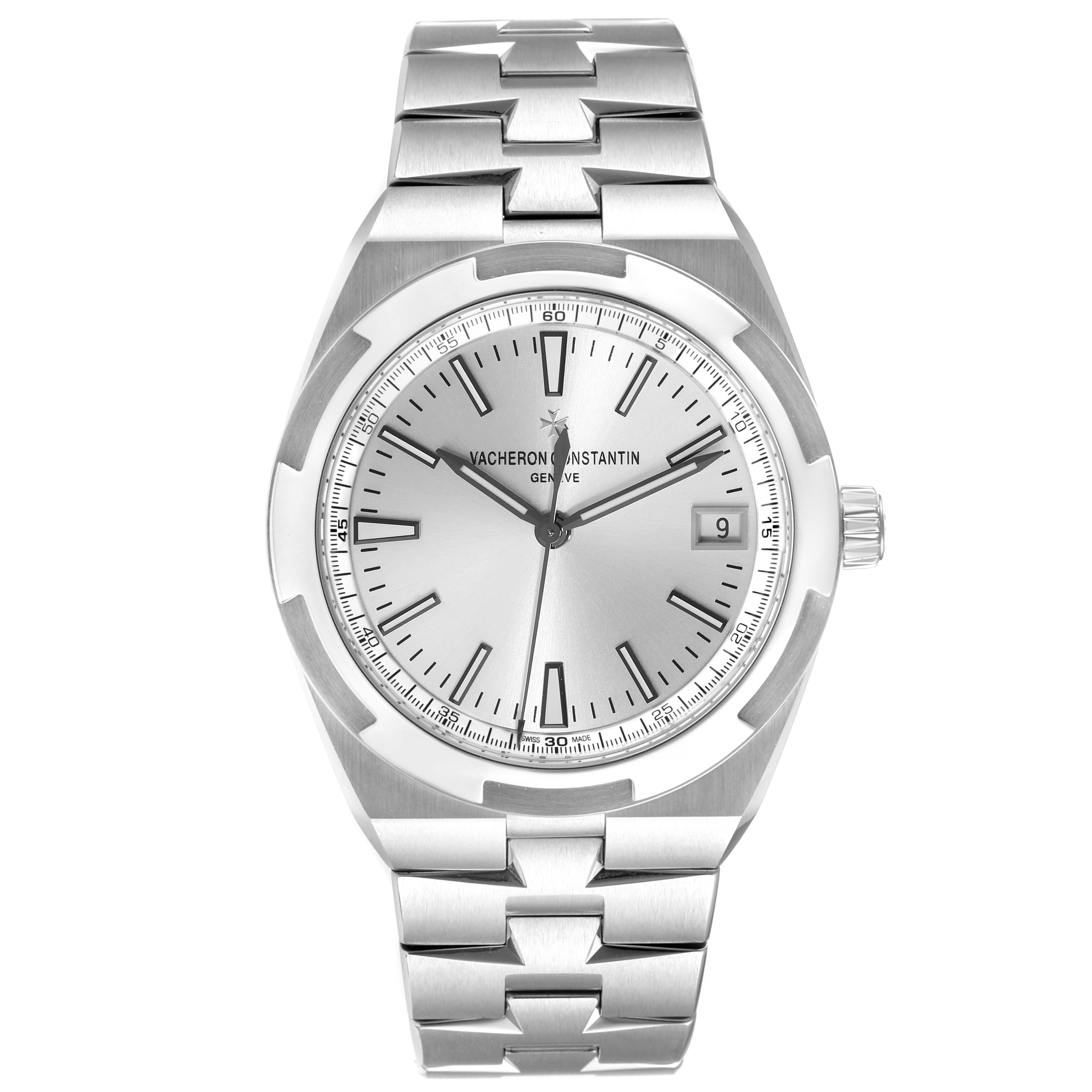 The image shows a Vacheron Constantin Overseas 4500V/110A-B126 Men's Stainless Steel Silver Dial 4500V/110A-B126 Men's Stainless Steel Silver Dial watch with a stainless steel bracelet, viewed from the front.