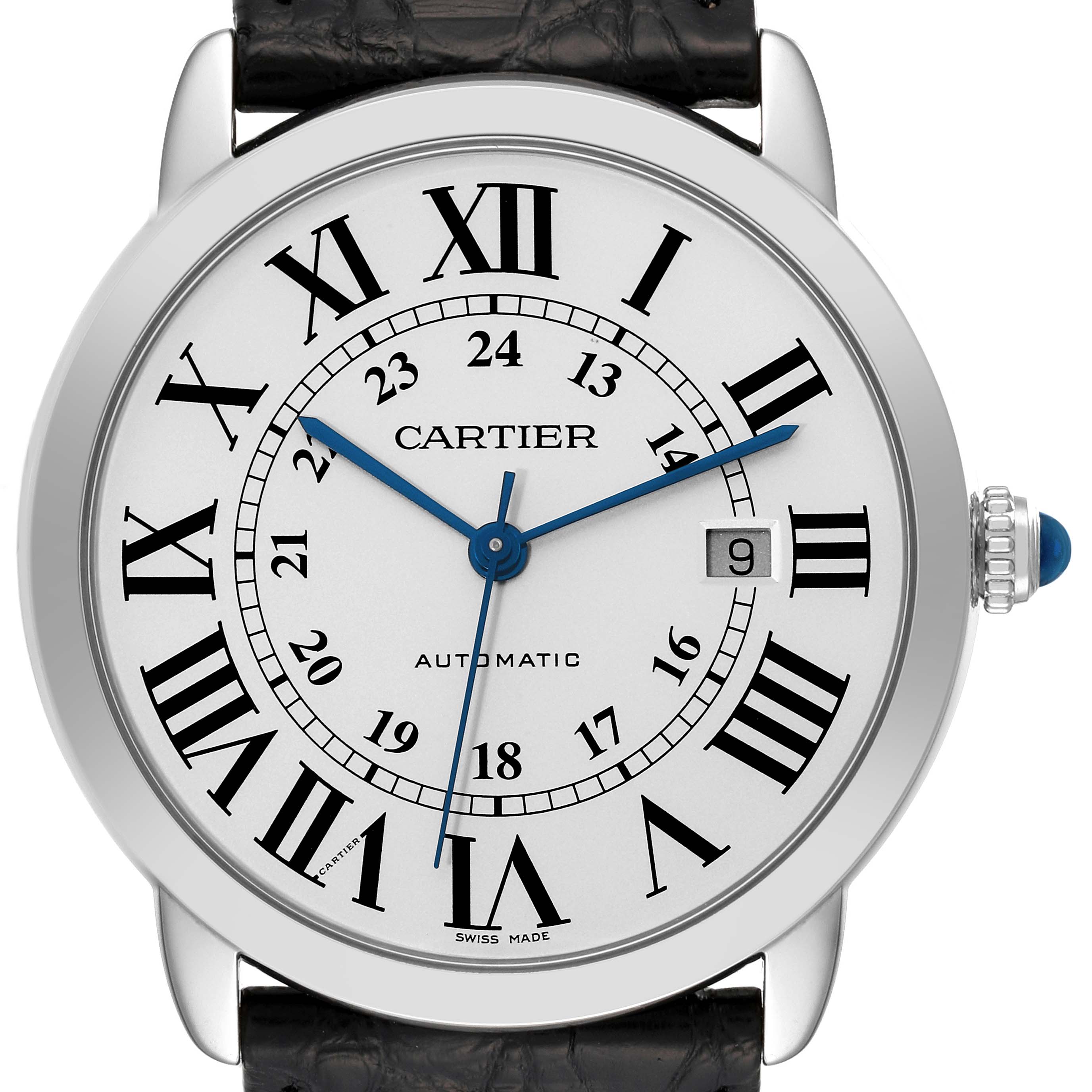 This image shows a front view of the Cartier Ronde W6701010 Men
s Stainless Steel Silver Dial W6701010 Men
s Stainless Steel Silver Dial model watch, highlighting its dial, date display, and blue steel hands.
