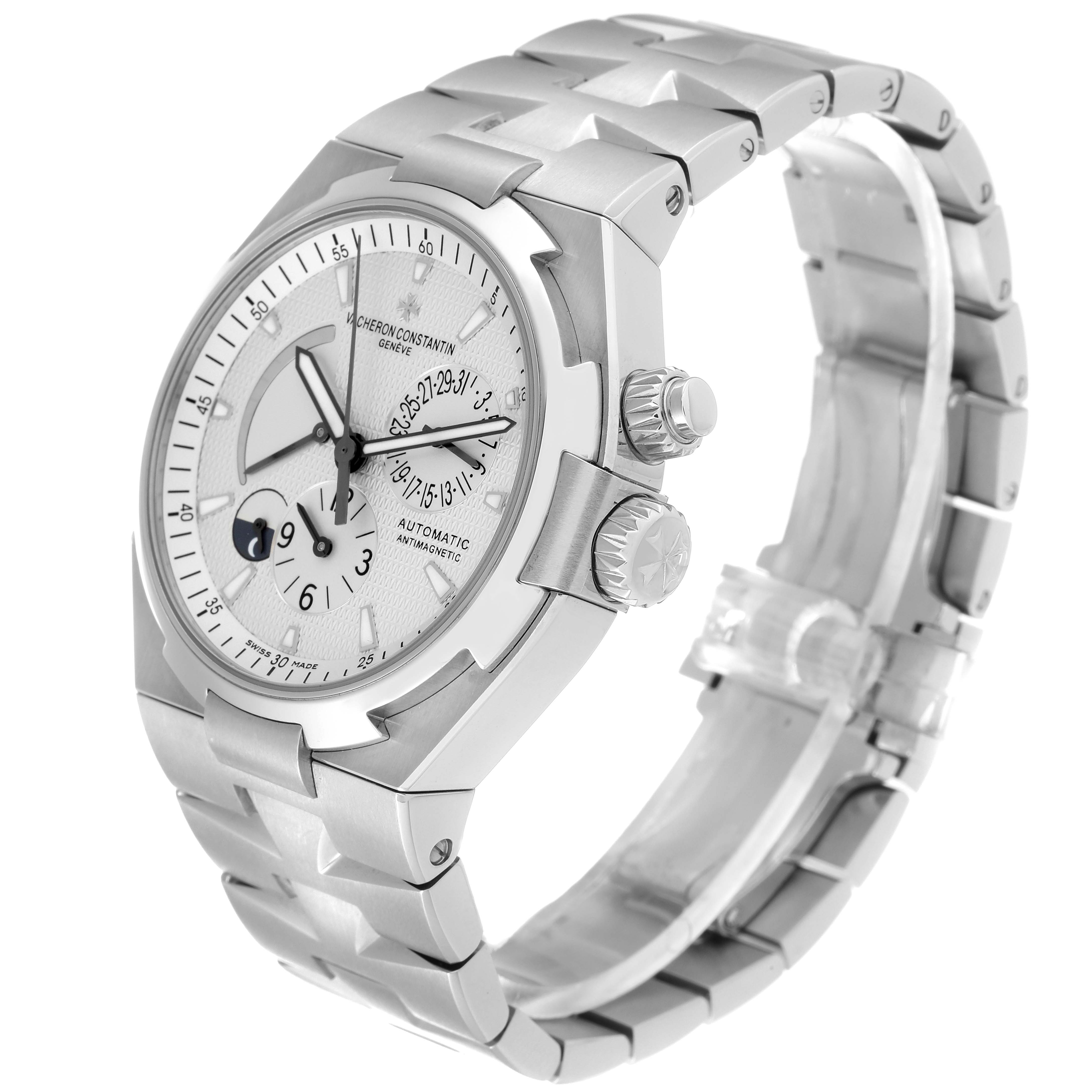 This image shows a Vacheron Constantin Overseas 47450/B01A-9226 Men
s Stainless Steel Silver Dial 47450/B01A-9226 Men
s Stainless Steel Silver Dial model watch angled to display its silver dial, case, and bracelet.