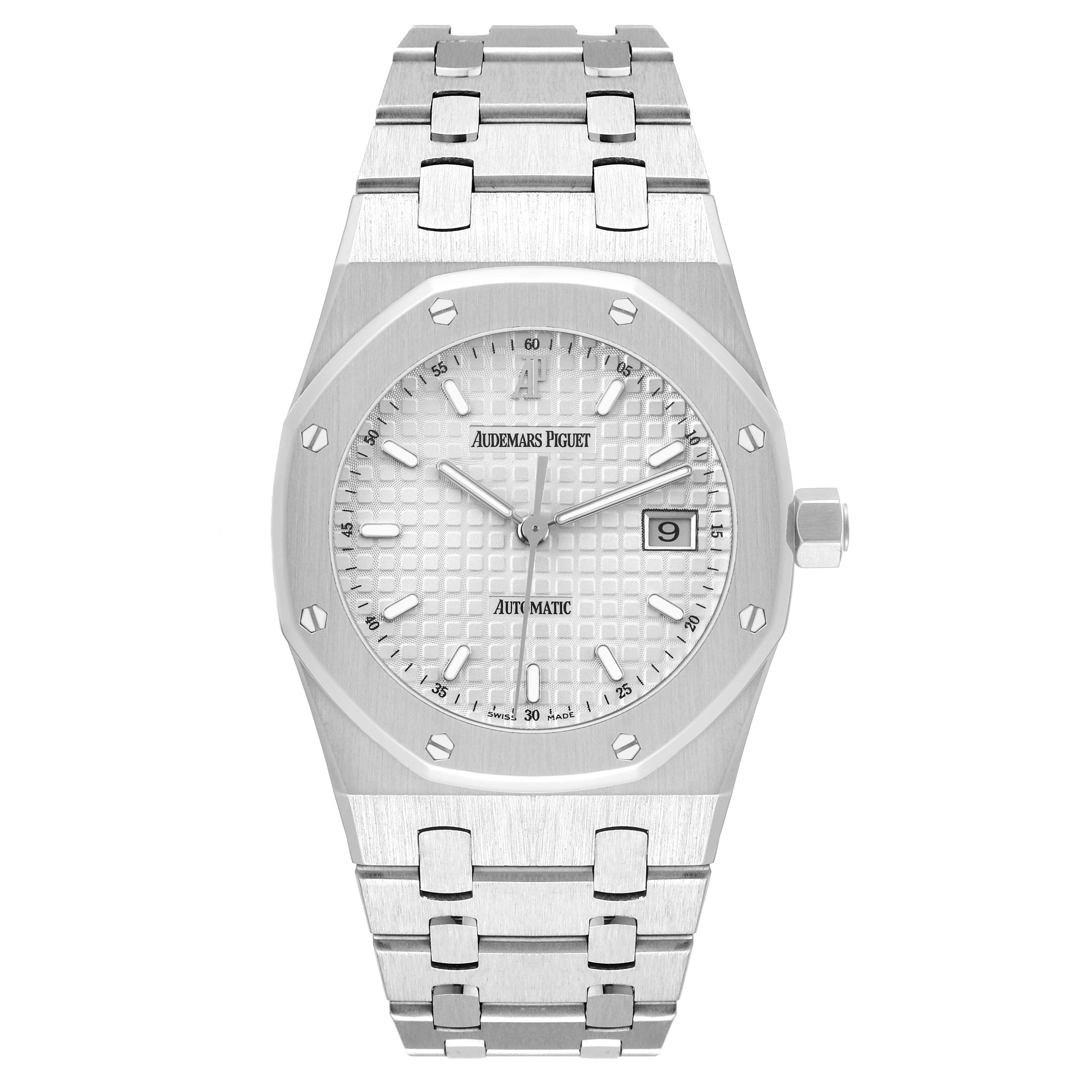 The image shows a front view of the Audemars Piguet Royal Oak 15000ST. Men's Stainless Steel Silver Dial 15000ST. Men's Stainless Steel Silver Dial watch, highlighting its face, bezel, and strap.
