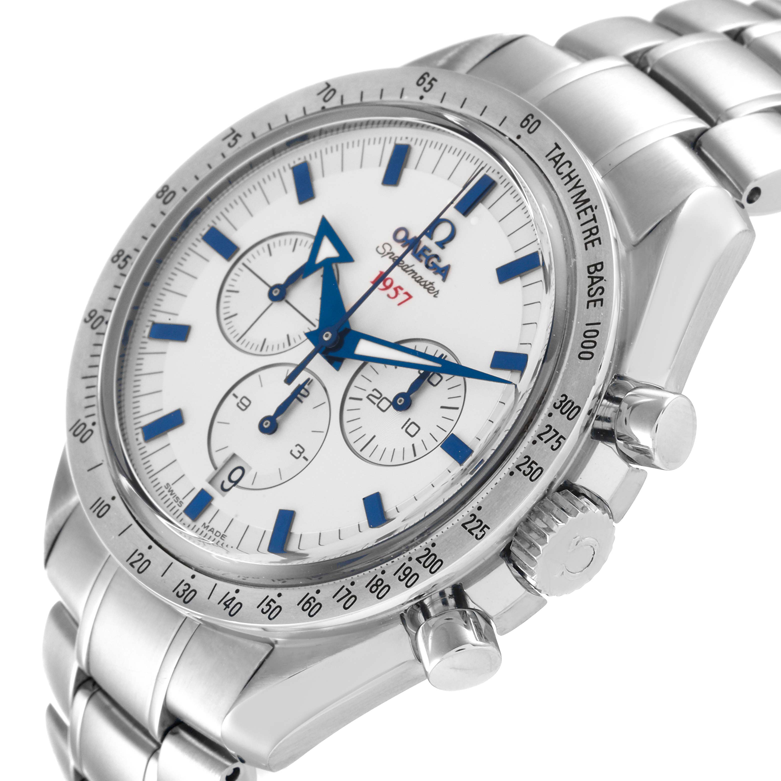 The image shows an Omega Speedmaster 321.10.42.50.02.001 Men's Stainless Steel Silver Dial 321.10.42.50.02.001 Men's Stainless Steel Silver Dial watch at an angled close-up, displaying the face, bezel, and bracelet.