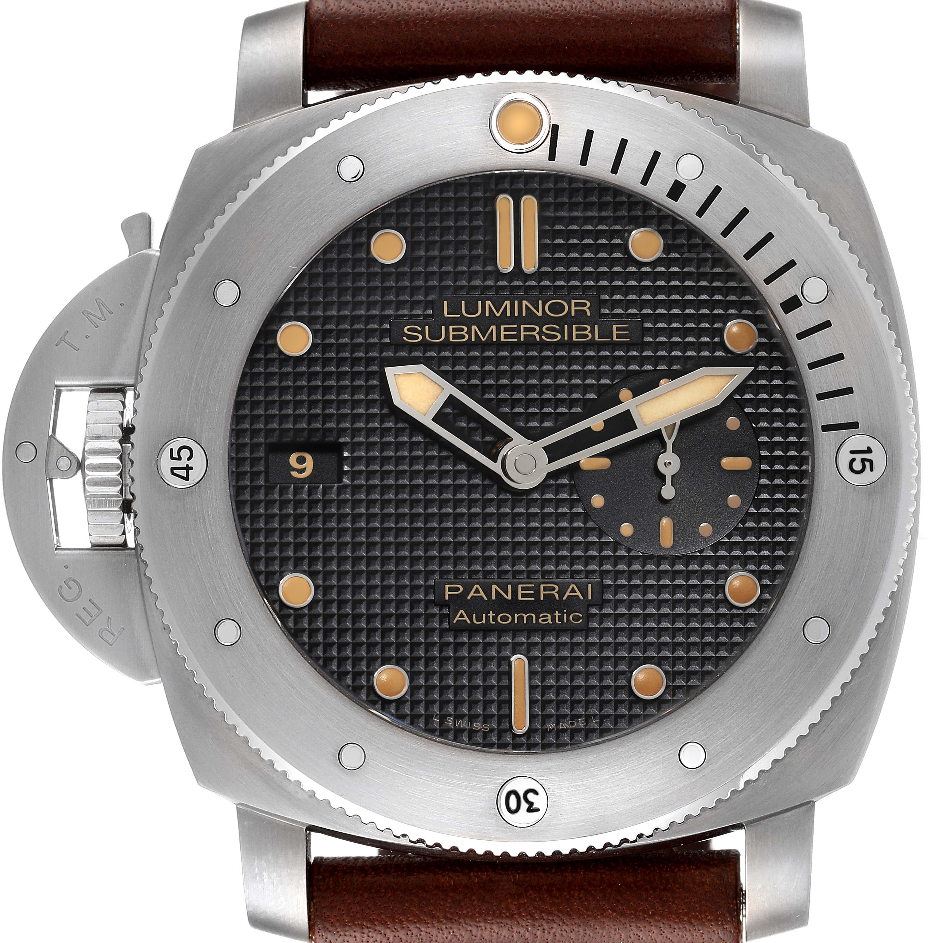The image shows a front view of the Panerai Luminor Submersible watch, highlighting its dial, bezel, and case.
