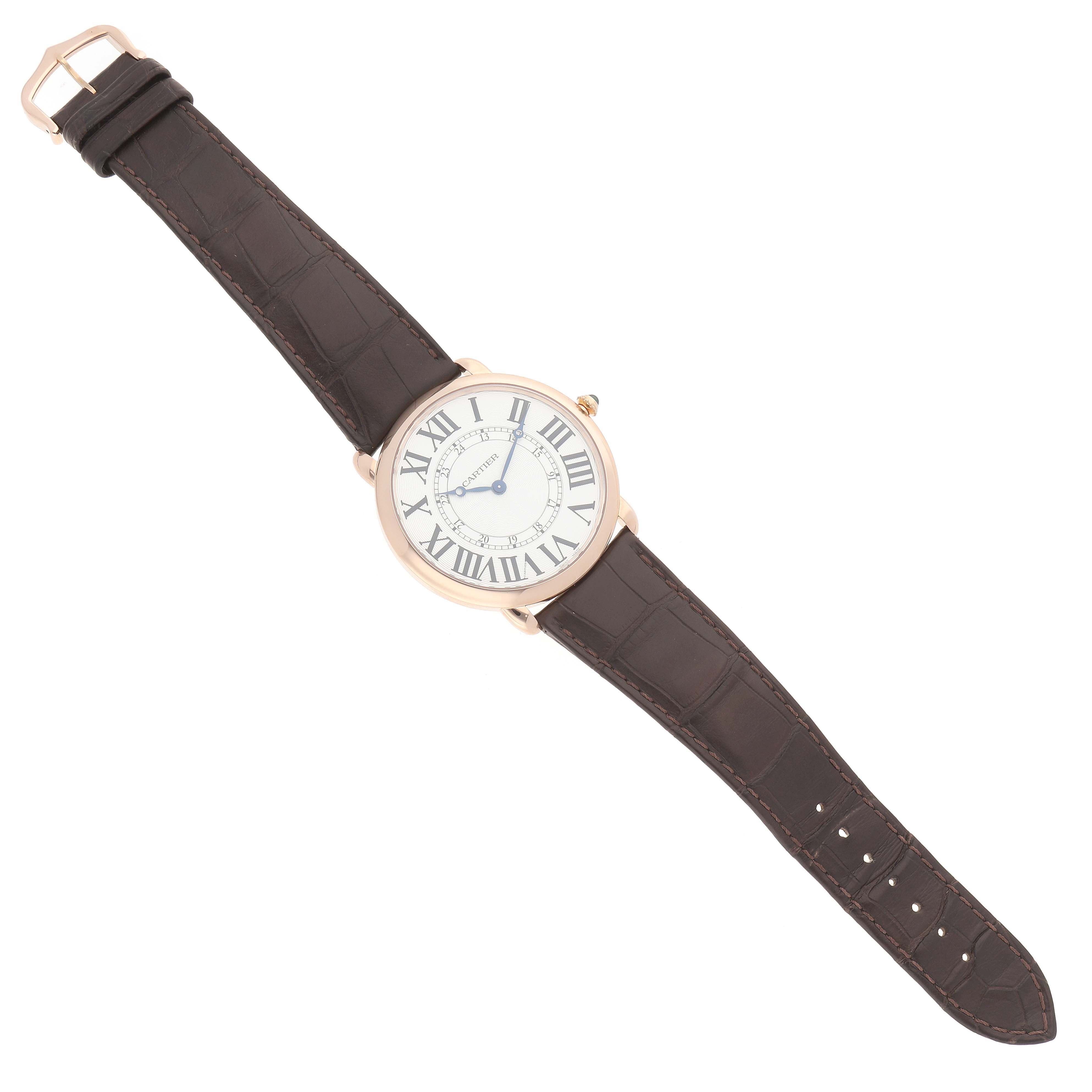 The Cartier Ronde W6801004 Men
s Rose Gold Silver Dial watch is shown in a flat position, displaying its face, case, and leather strap.