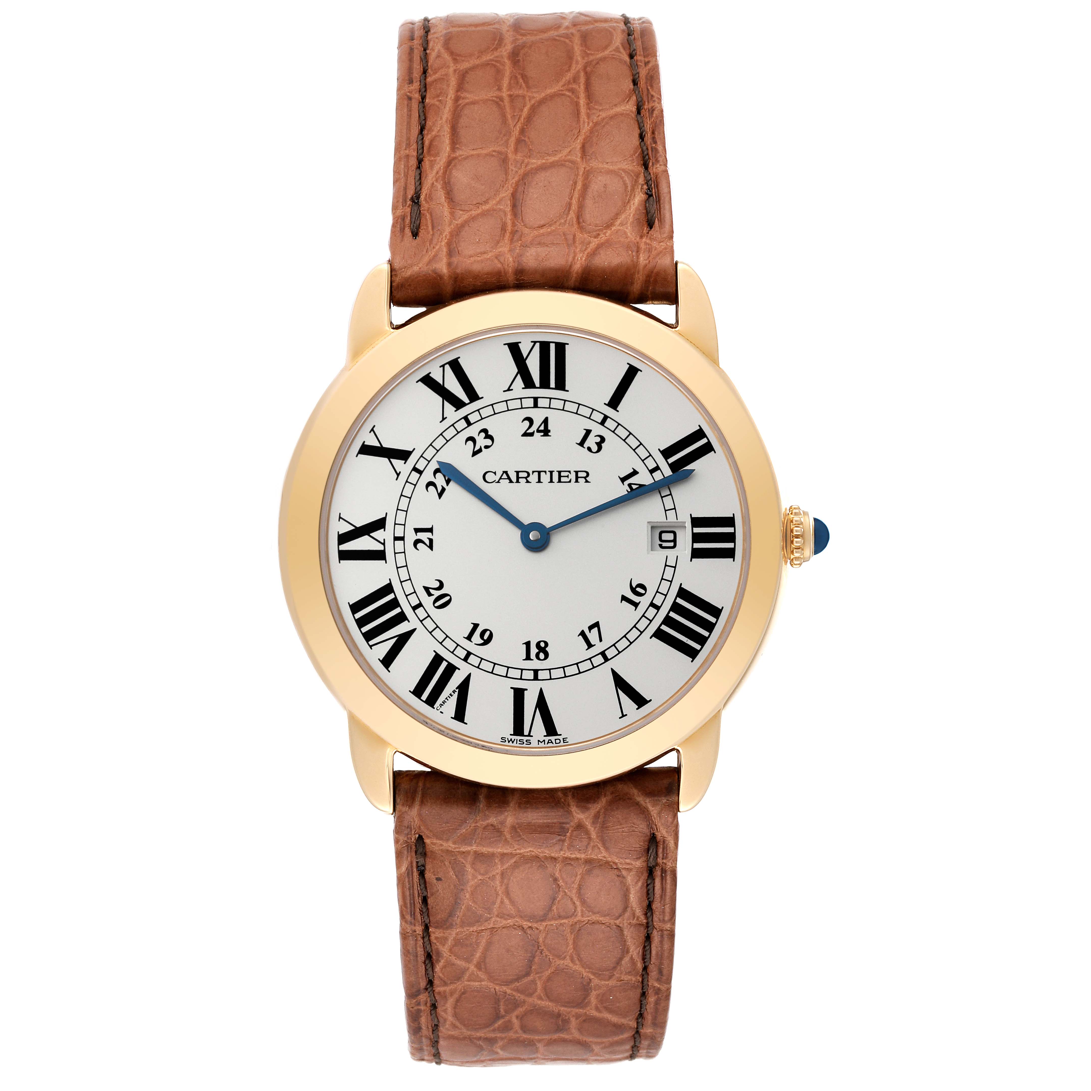 The image shows a full frontal view of a Cartier Ronde W6700455 Men's Yellow Gold Silver Dial W6700455 Men's Yellow Gold Silver Dial watch, highlighting its face, straps, and crown.