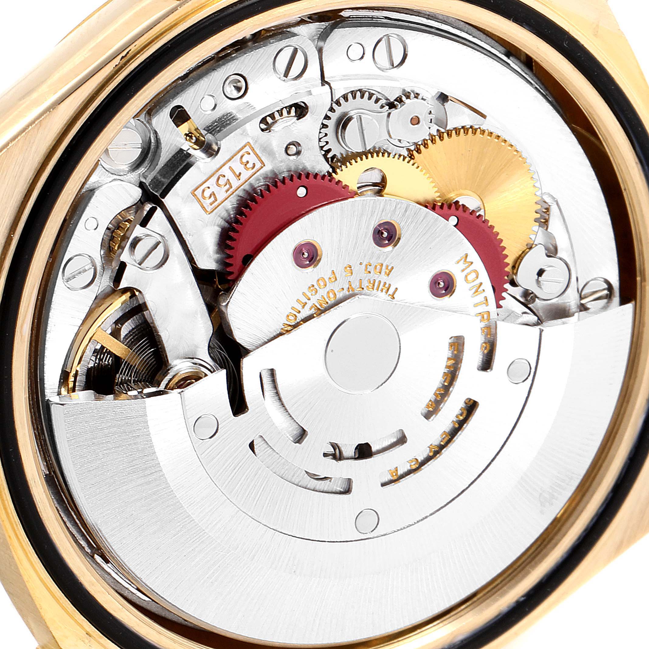 This image shows the internal mechanism of a Rolex President 18238 Men
s Yellow Gold Champagne Dial 18238 Men
s Yellow Gold Champagne Dial model watch from a close-up angle.