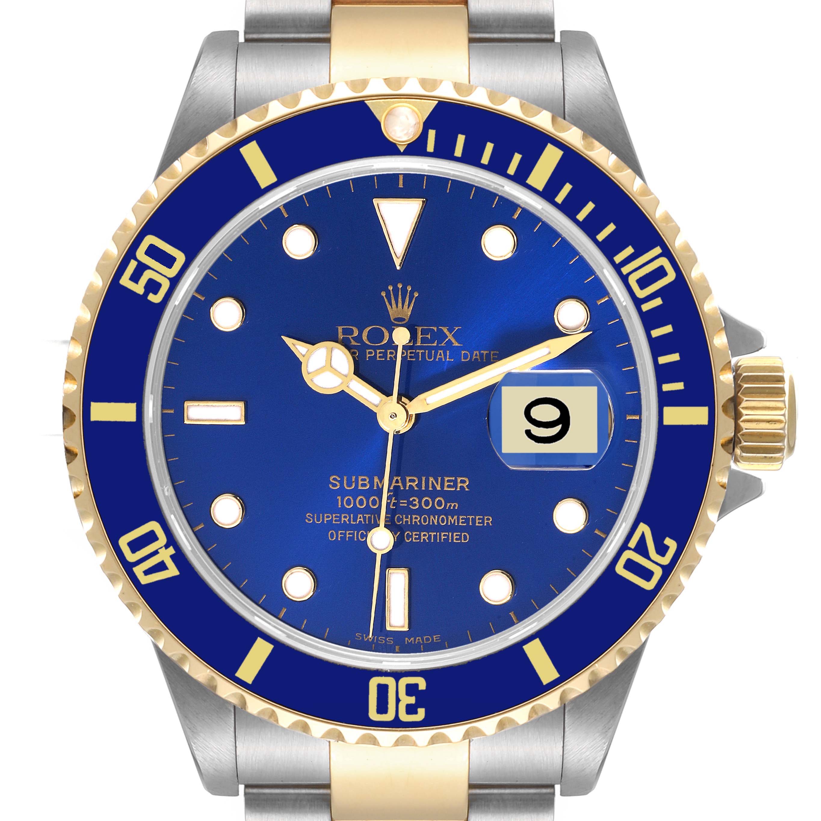 The image shows a front view of the Rolex Submariner 16613 Men
s Steel and Gold (two tone) Blue Dial 16613 Men
s Steel and Gold (two tone) Blue Dial watch, highlighting its blue dial, bezel, and date window at 3 o
clock.