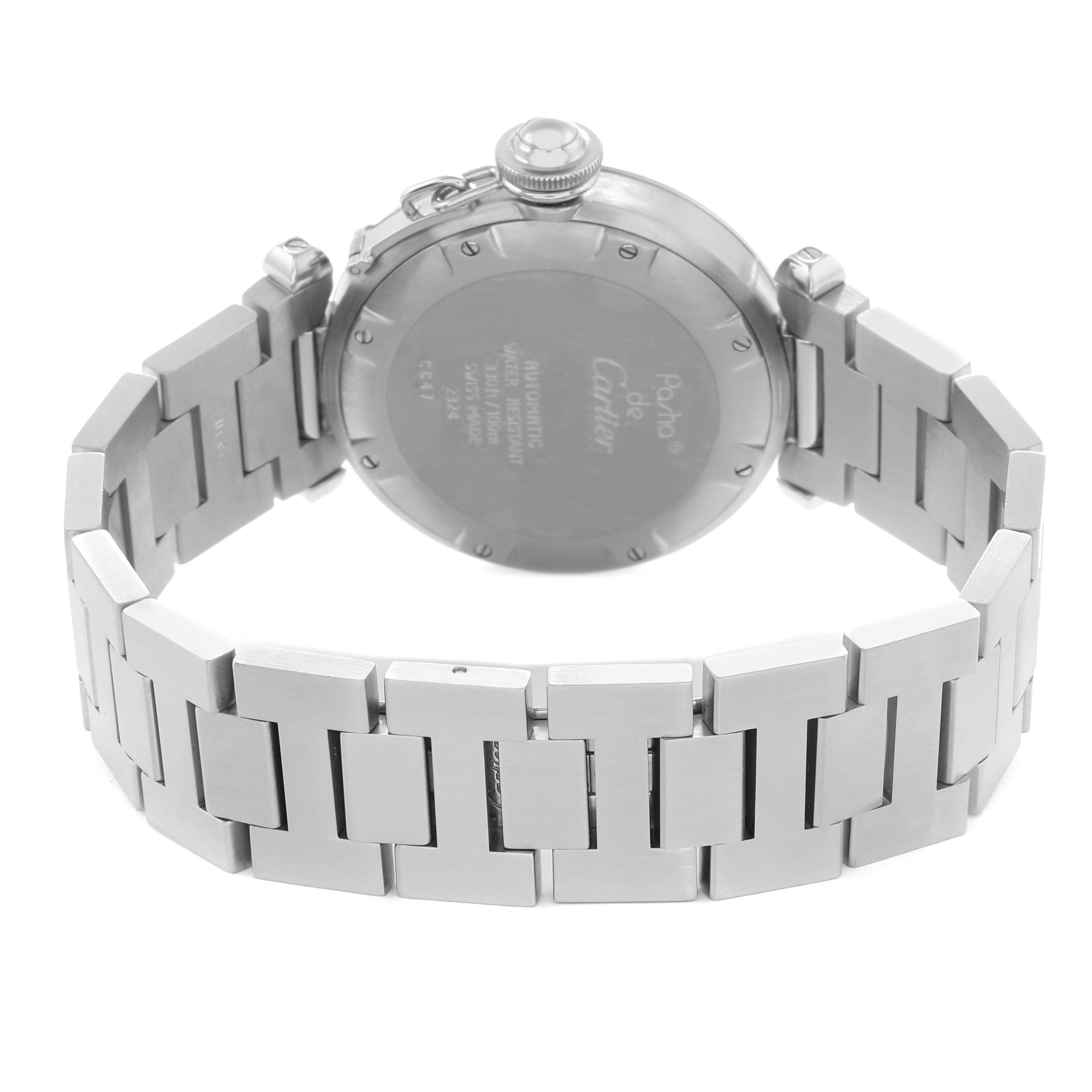 The image shows the back view of the Cartier Pasha W31015M7 Men
s Stainless Steel White Dial watch, highlighting the case back and bracelet links.