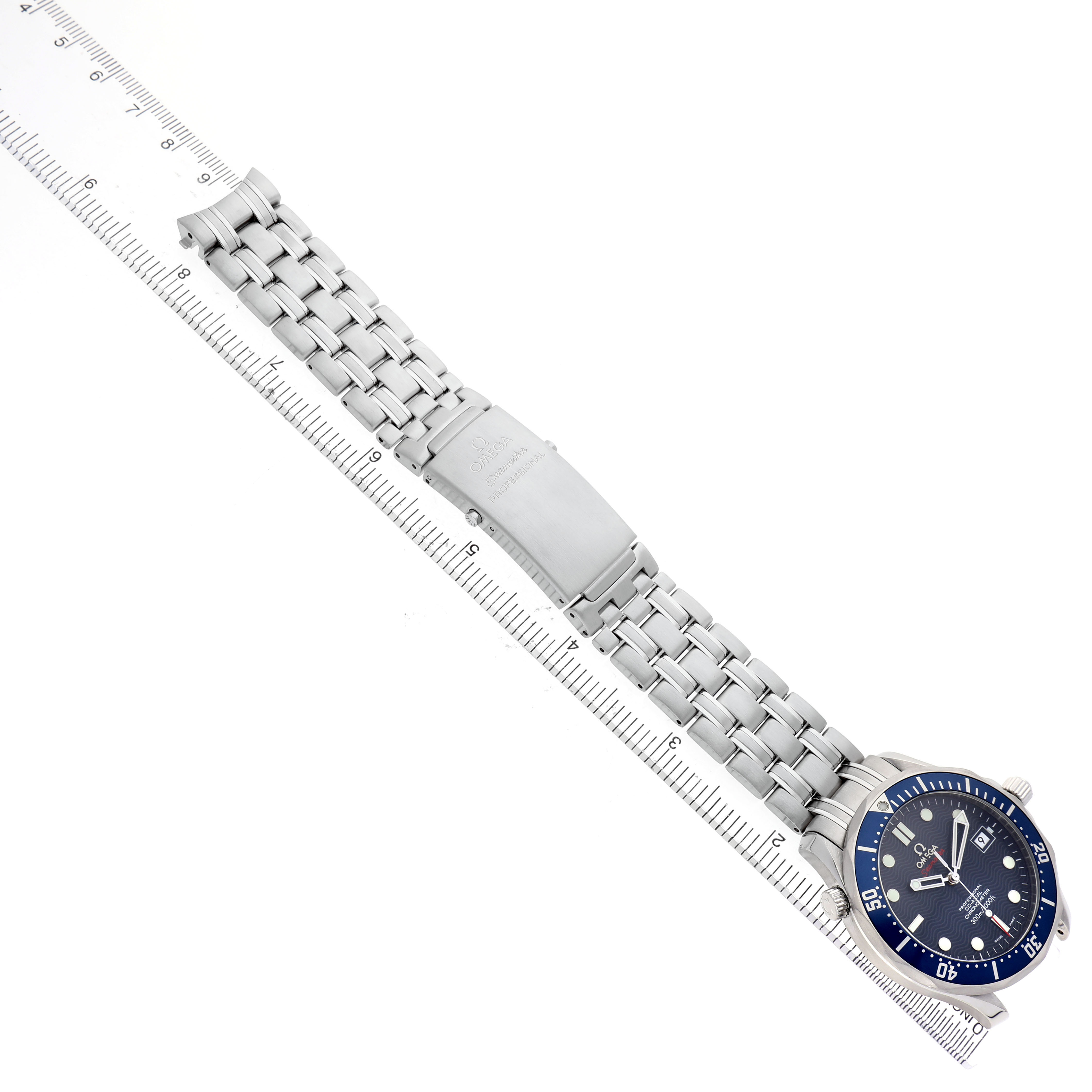 The Omega Seamaster 2220.80.00 Men's Stainless Steel Blue Dial watch is shown from an overhead view, featuring the entire bracelet and clasp alongside the watch face.