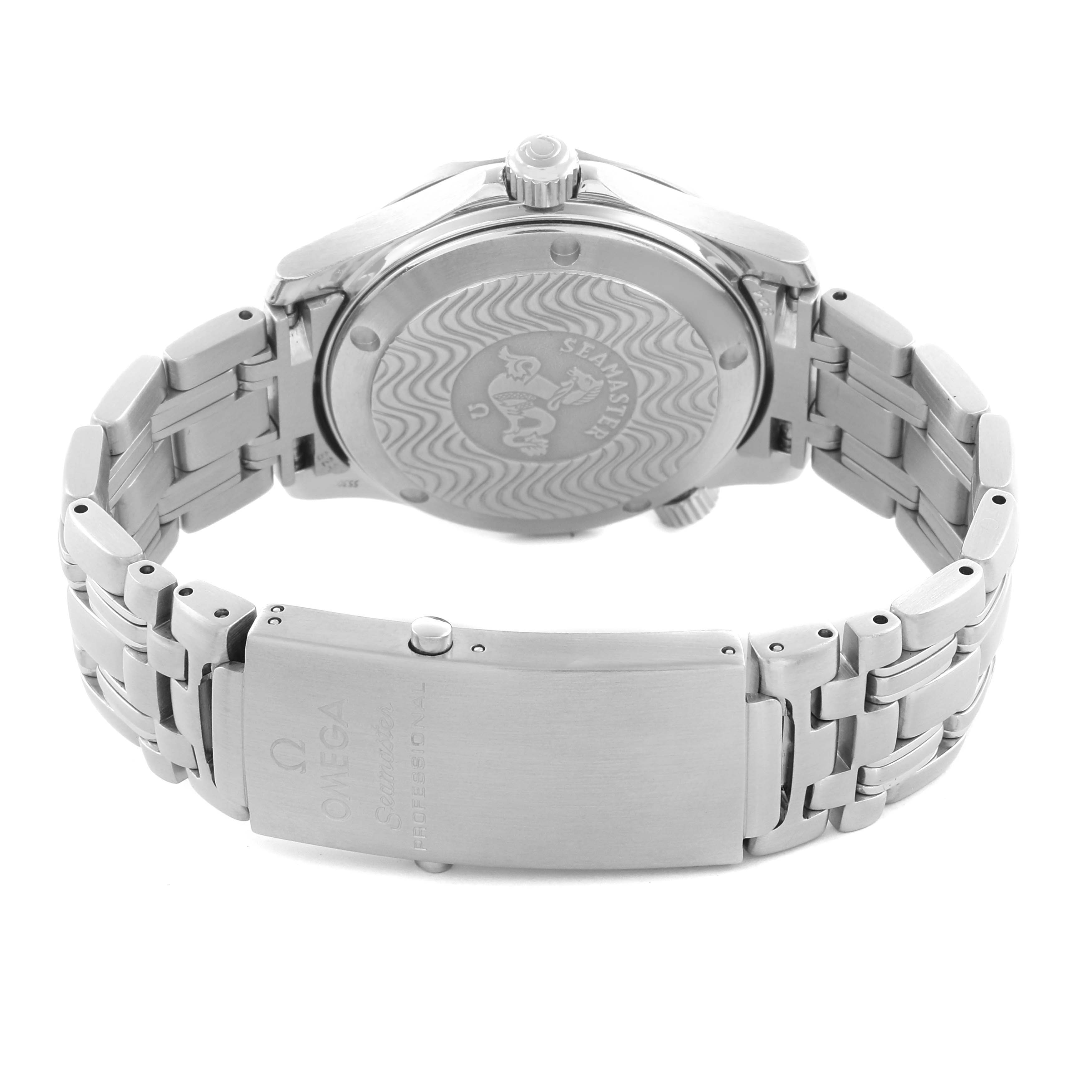 The image shows the back and bracelet of an Omega Seamaster 2562.80.00 Men
s Stainless Steel Blue Dial 2562.80.00 Men
s Stainless Steel Blue Dial watch, focusing on the clasp and case back details.