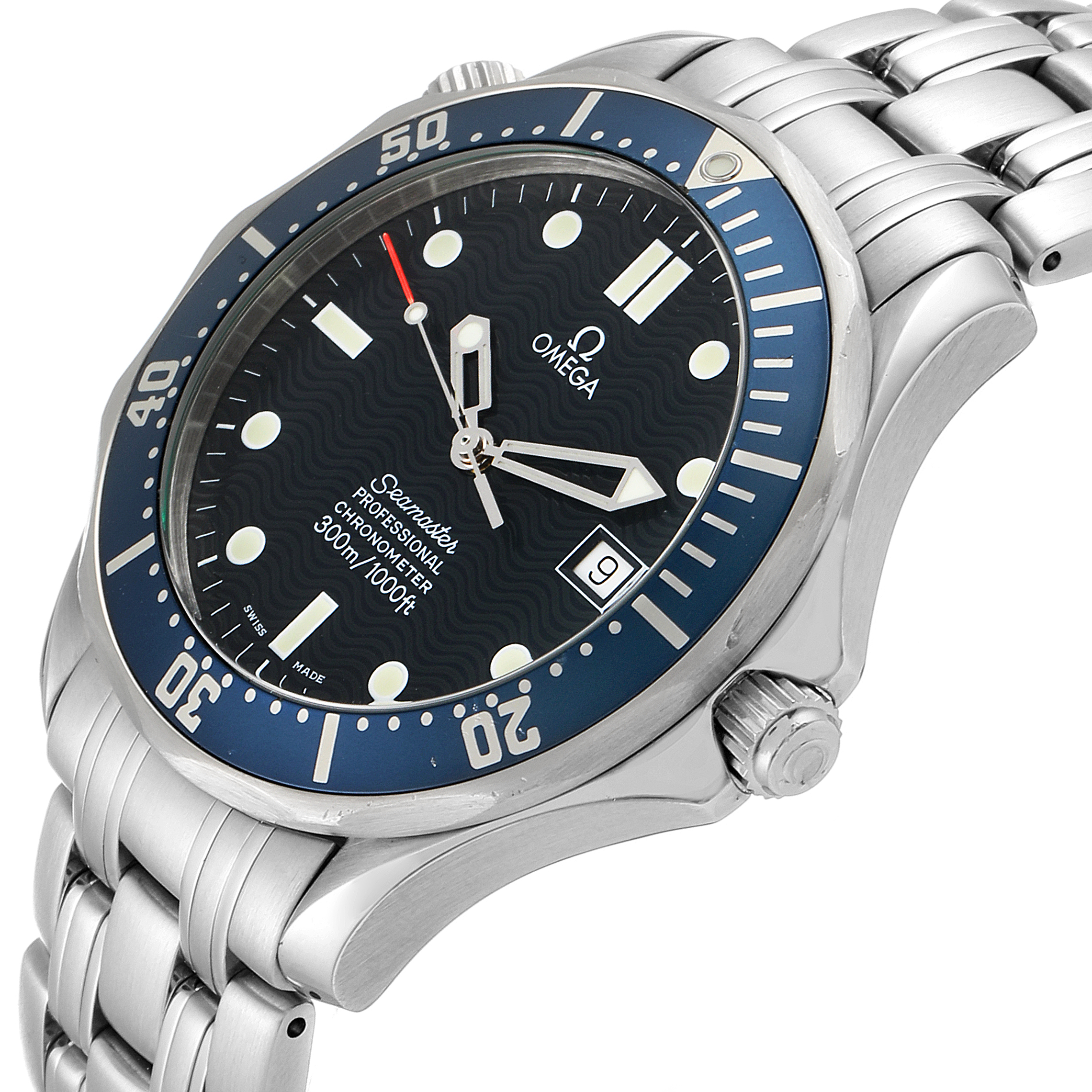 The image shows an Omega Seamaster 2531.80.00 Men's Stainless Steel Blue Dial 2531.80.00 Men's Stainless Steel Blue Dial watch angled to display the face, bezel, and part of the bracelet.