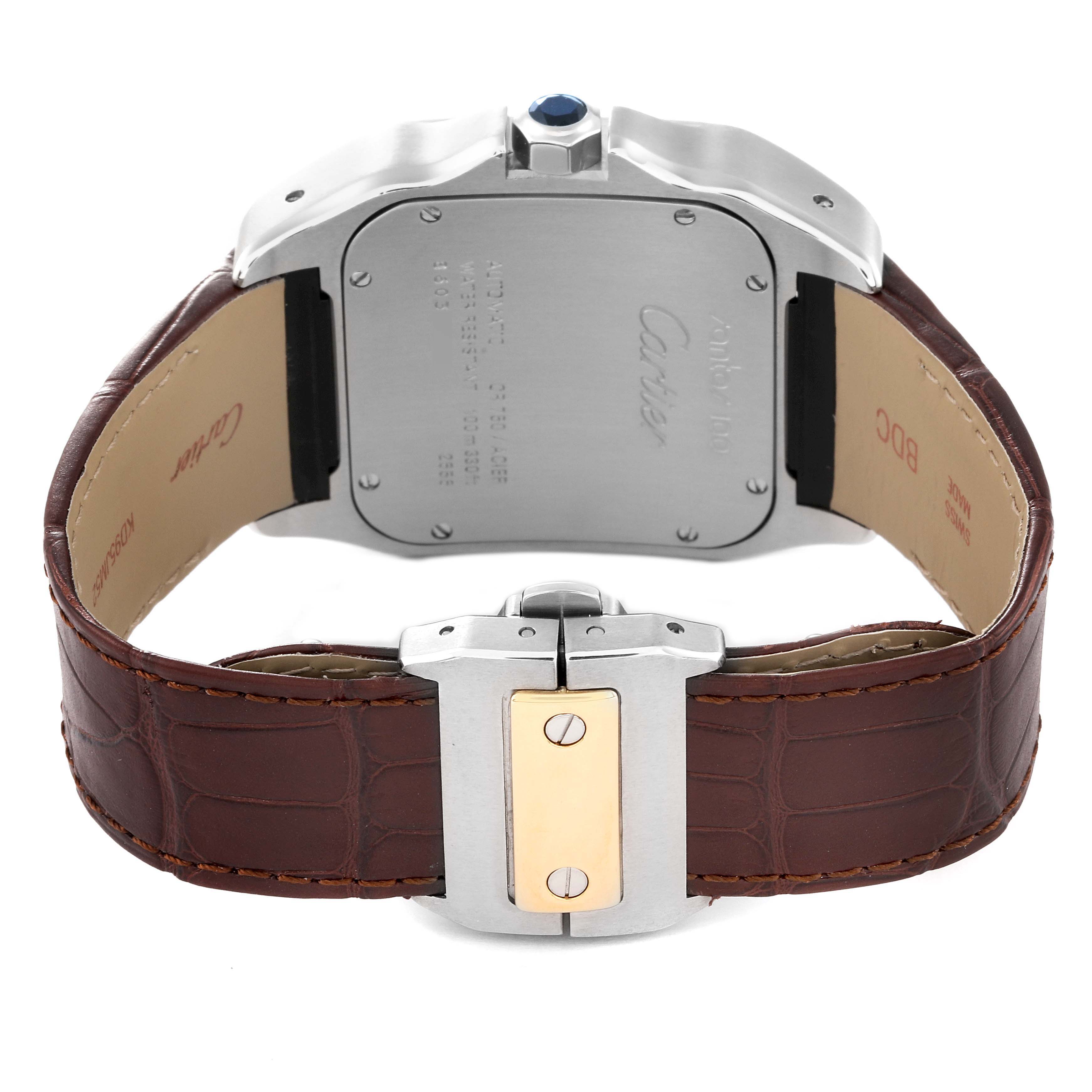 This image shows the back casing and leather strap of a Cartier Santos W20072X7 Men
s Steel and Gold (two tone) Silver Dial W20072X7 Men
s Steel and Gold (two tone) Silver Dial model watch, featuring a stainless steel and gold clasp.