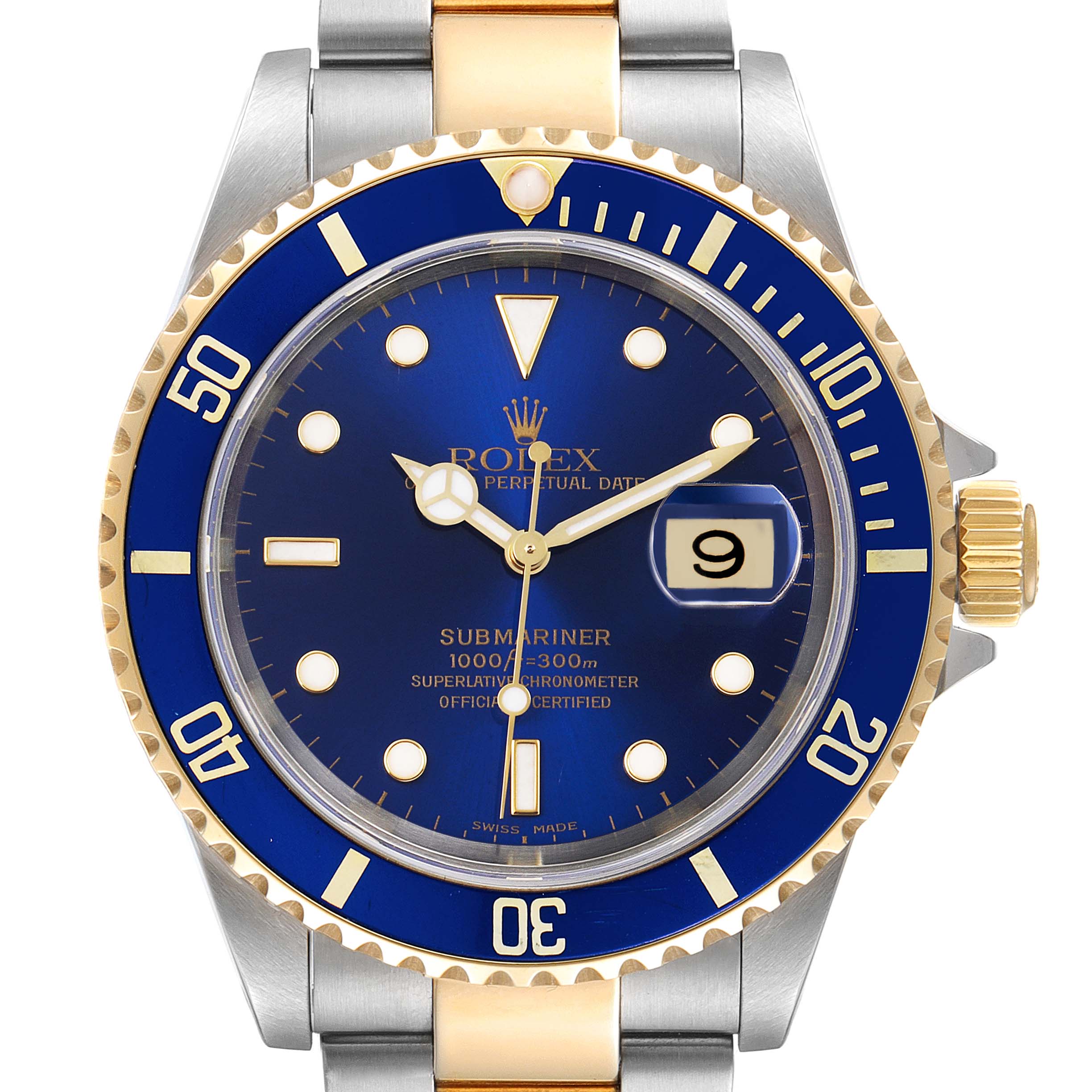 This image shows a frontal view of the Rolex Submariner 16613 Men
s Steel and Gold (two tone) Blue Dial 16613 Men
s Steel and Gold (two tone) Blue Dial watch, highlighting its blue dial, gold markers, and date function.