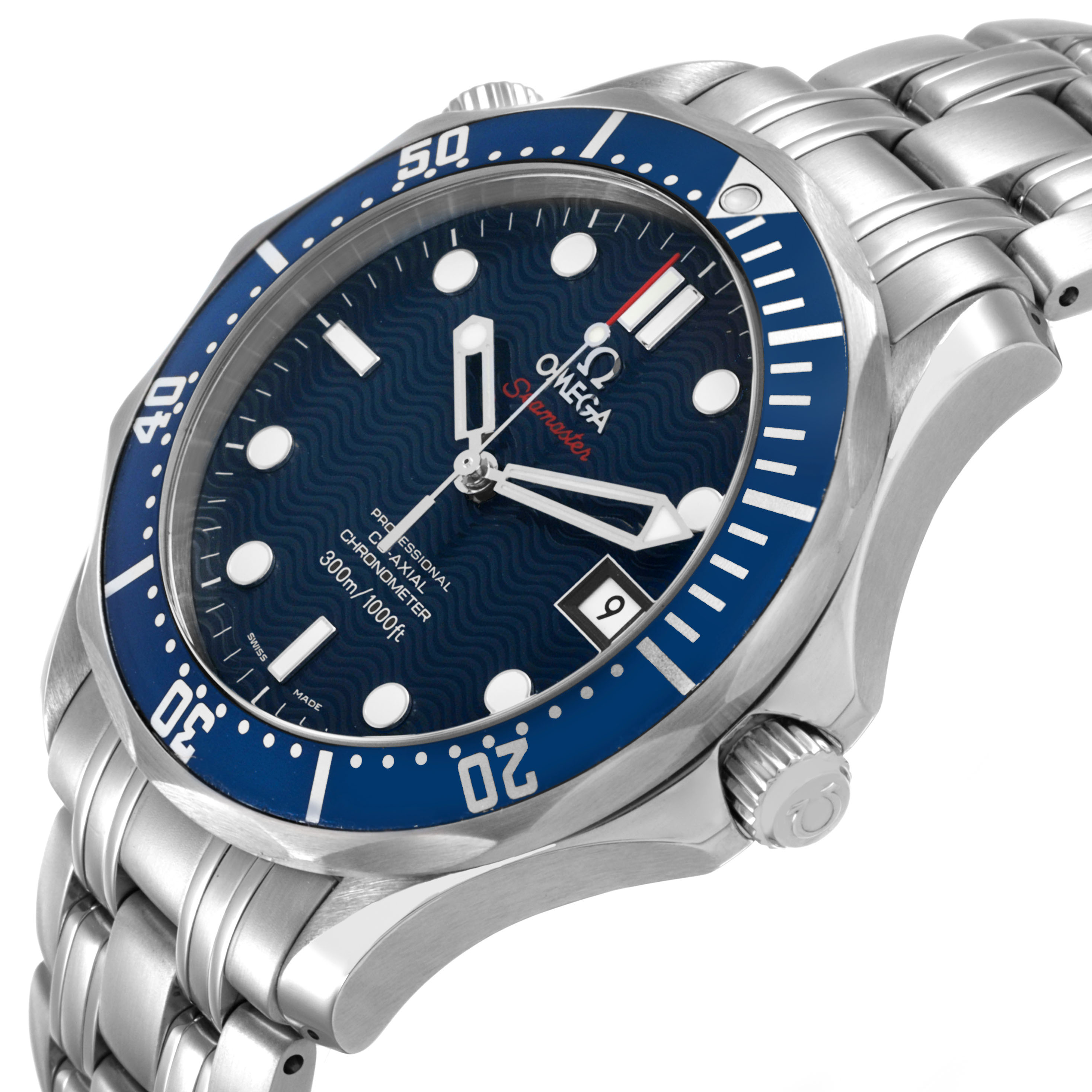 The Omega Seamaster 2220.80.00 Men's Stainless Steel Blue Dial is shown at an angle highlighting the bezel, crown, and bracelet with a view of the dial and date window.