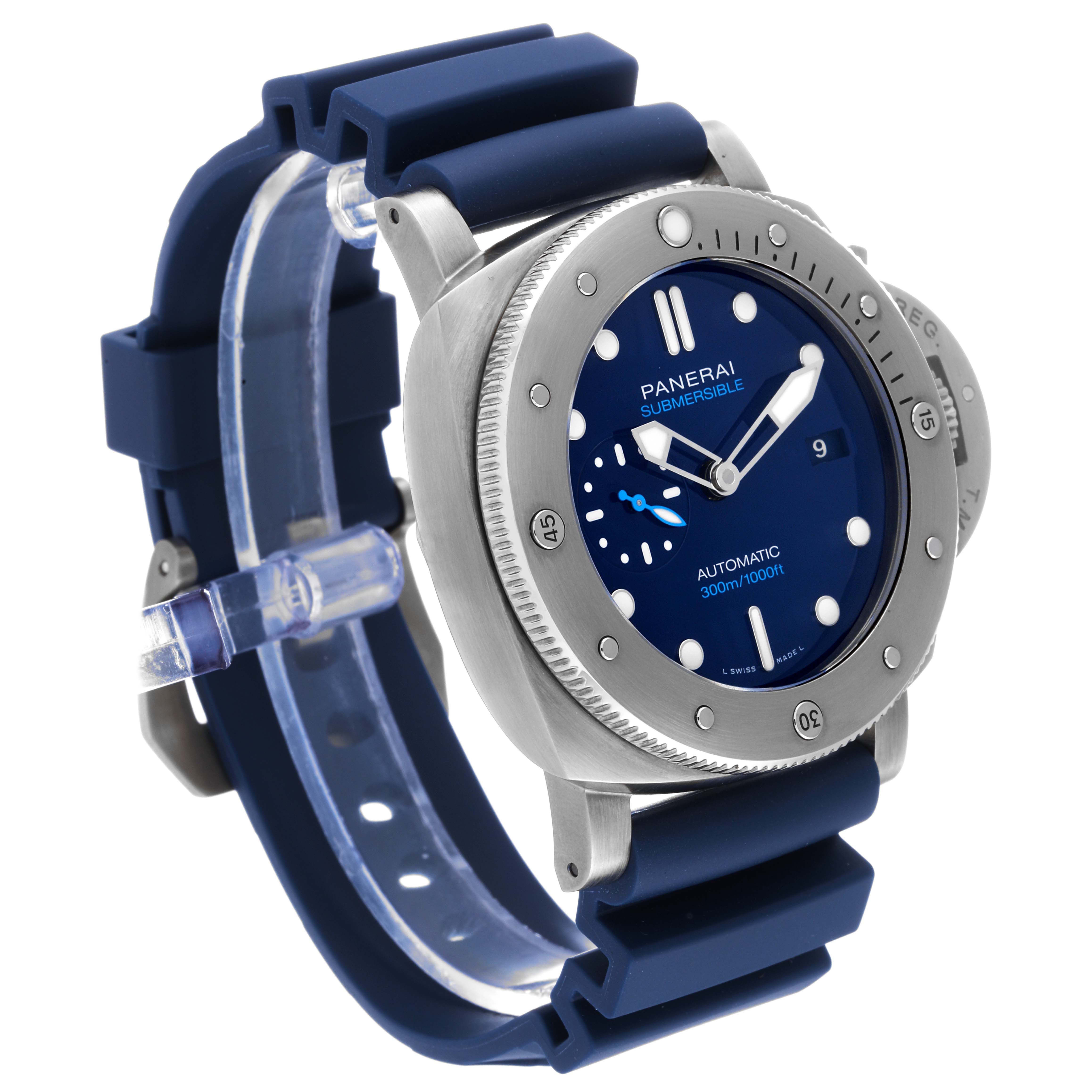 The image shows a Panerai Submersible PAM00692 Men's Titanium Blue Dial PAM00692 Men's Titanium Blue Dial watch at a three-quarter angle, highlighting the bezel, dial, and strap.