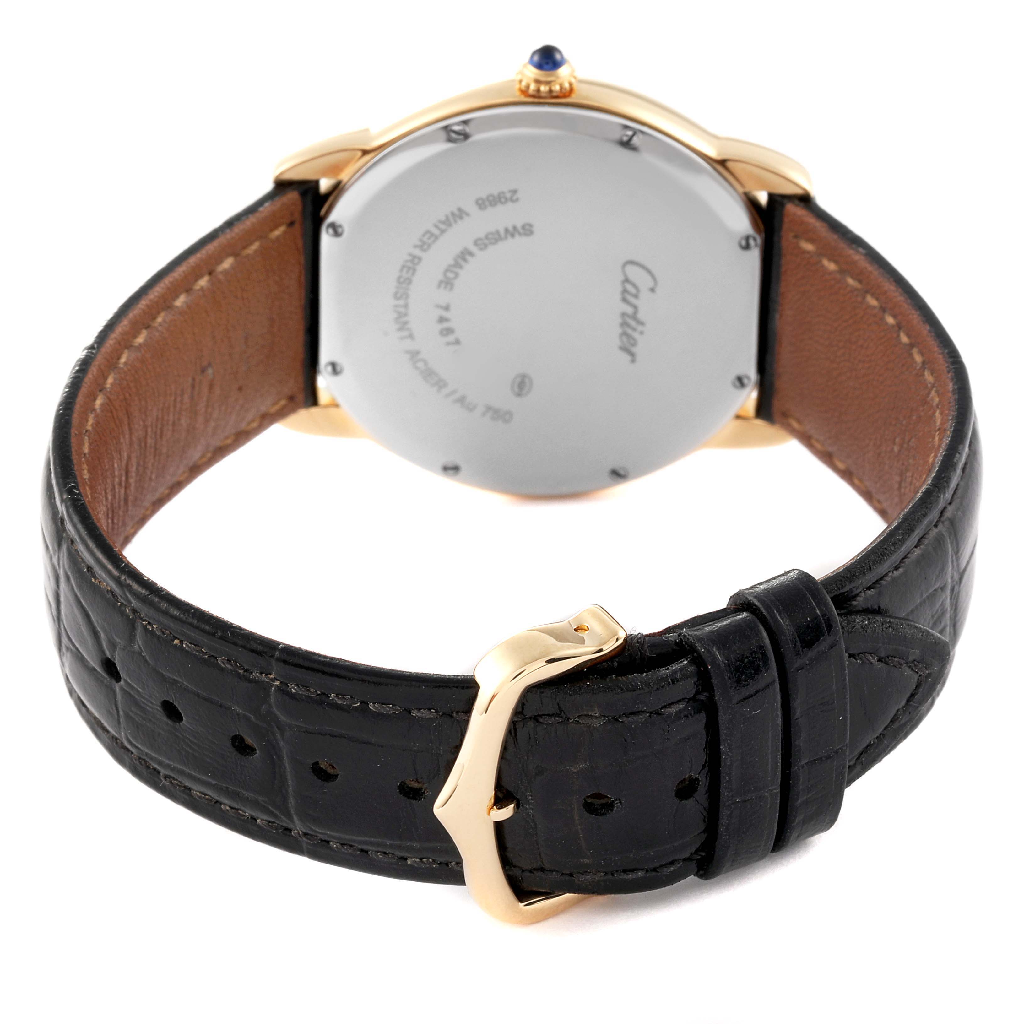 The image shows the back and strap of a Cartier Ronde W6700455 Men
s Yellow Gold Silver Dial W6700455 Men
s Yellow Gold Silver Dial model watch from a rear angle.