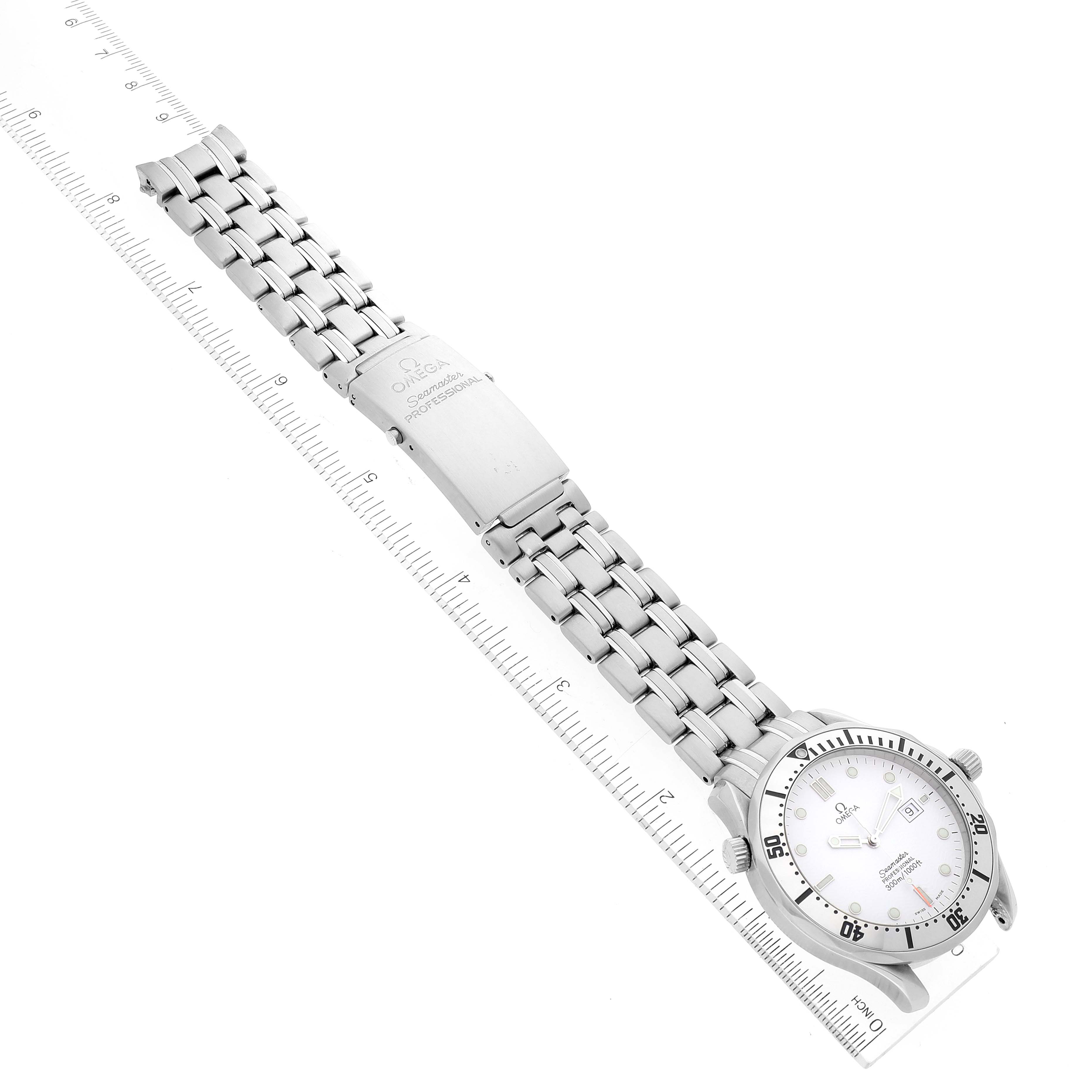 The Omega Seamaster 2542.20.00 Men's Stainless Steel White Dial 2542.20.00 Men's Stainless Steel White Dial watch is shown at a slight angle, displaying the full length of the band, clasp, and partially the face.