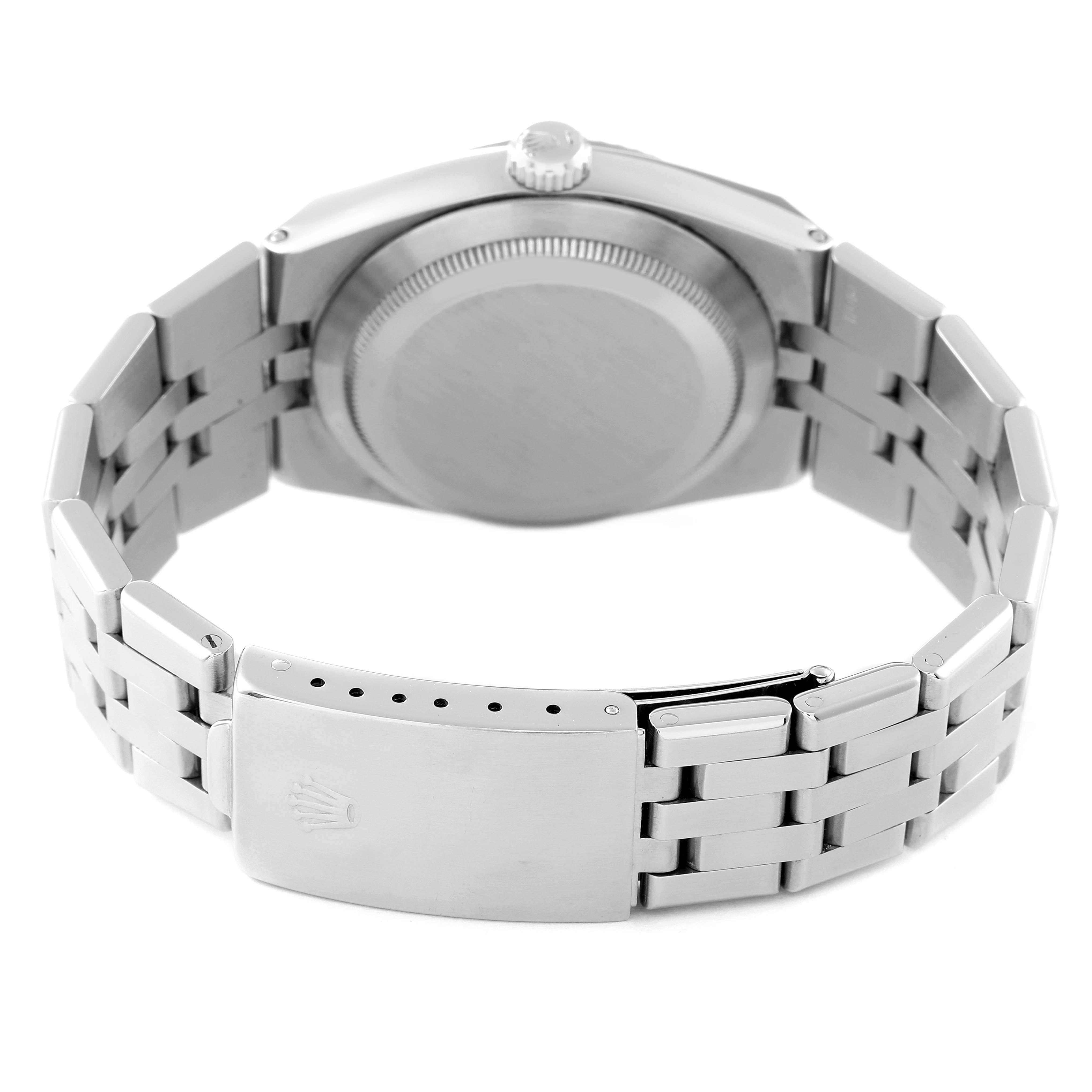 The image shows the back and bracelet of a Rolex Oysterquartz 17014 Men
s Stainless Steel White Dial 17014 Men
s Stainless Steel White Dial watch from a rear angle.