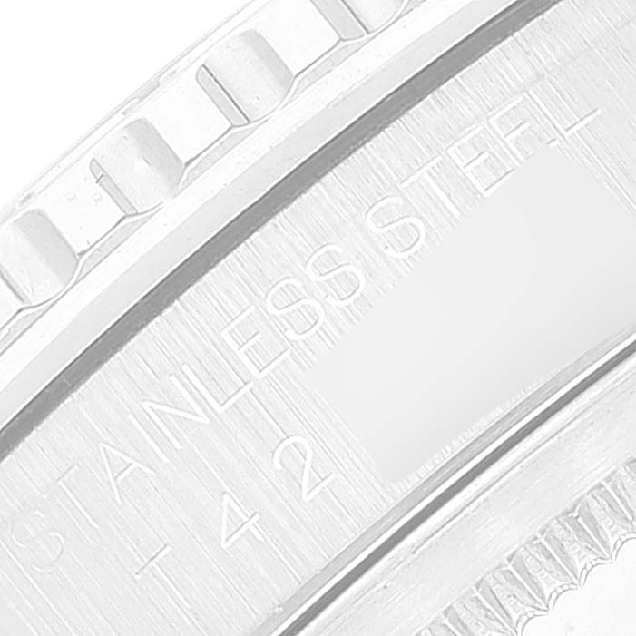 This close-up image captures the stainless steel caseback edge and the bezel of a Rolex Turn-o-Graph 16264 Men
s Stainless Steel Pink Dial 16264 Men
s Stainless Steel Pink Dial watch.