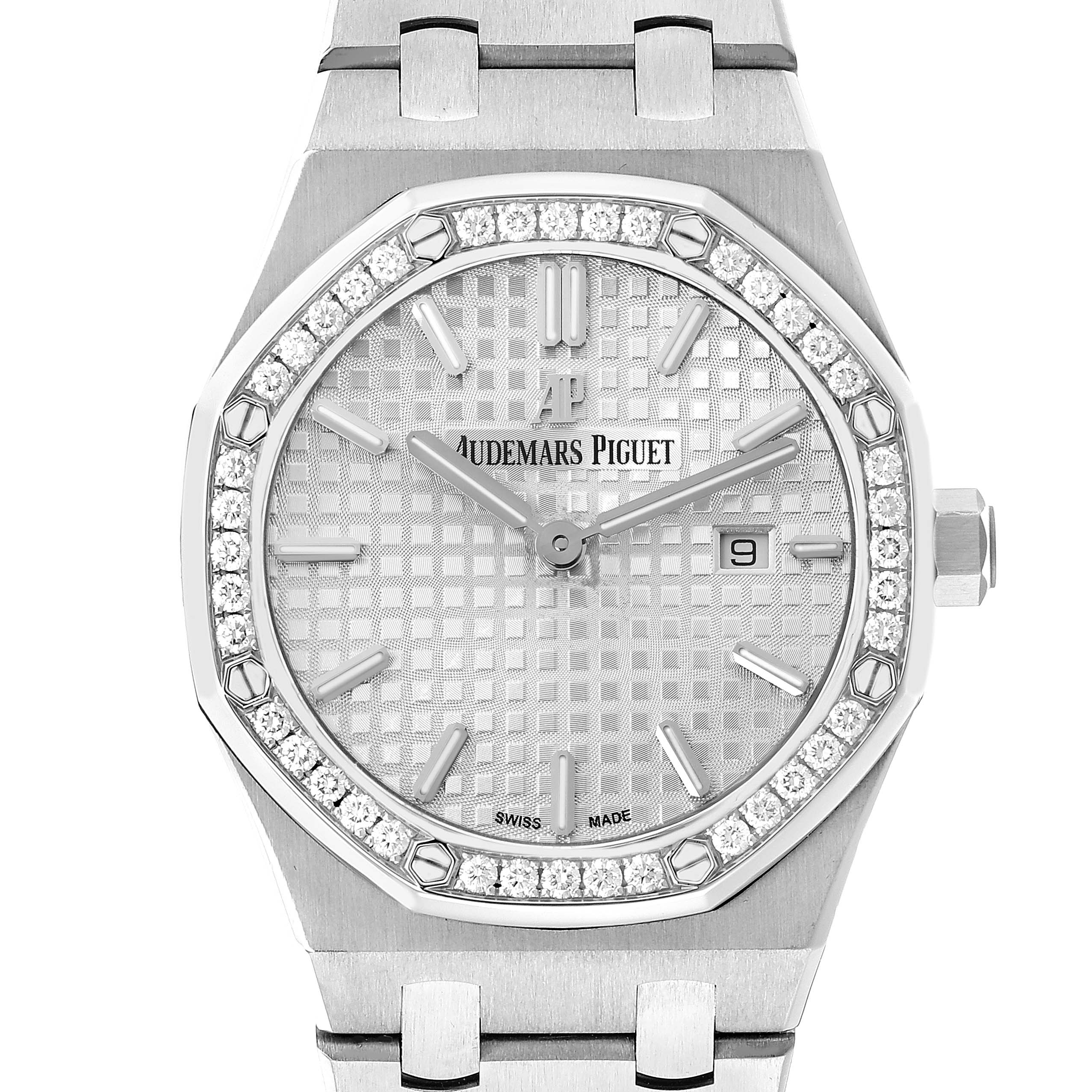 The Audemars Piguet Royal Oak 67651ST Women
s Stainless Steel Silver Dial watch is shown from the front, displaying the bezel, dial, hands, indices, and date window.