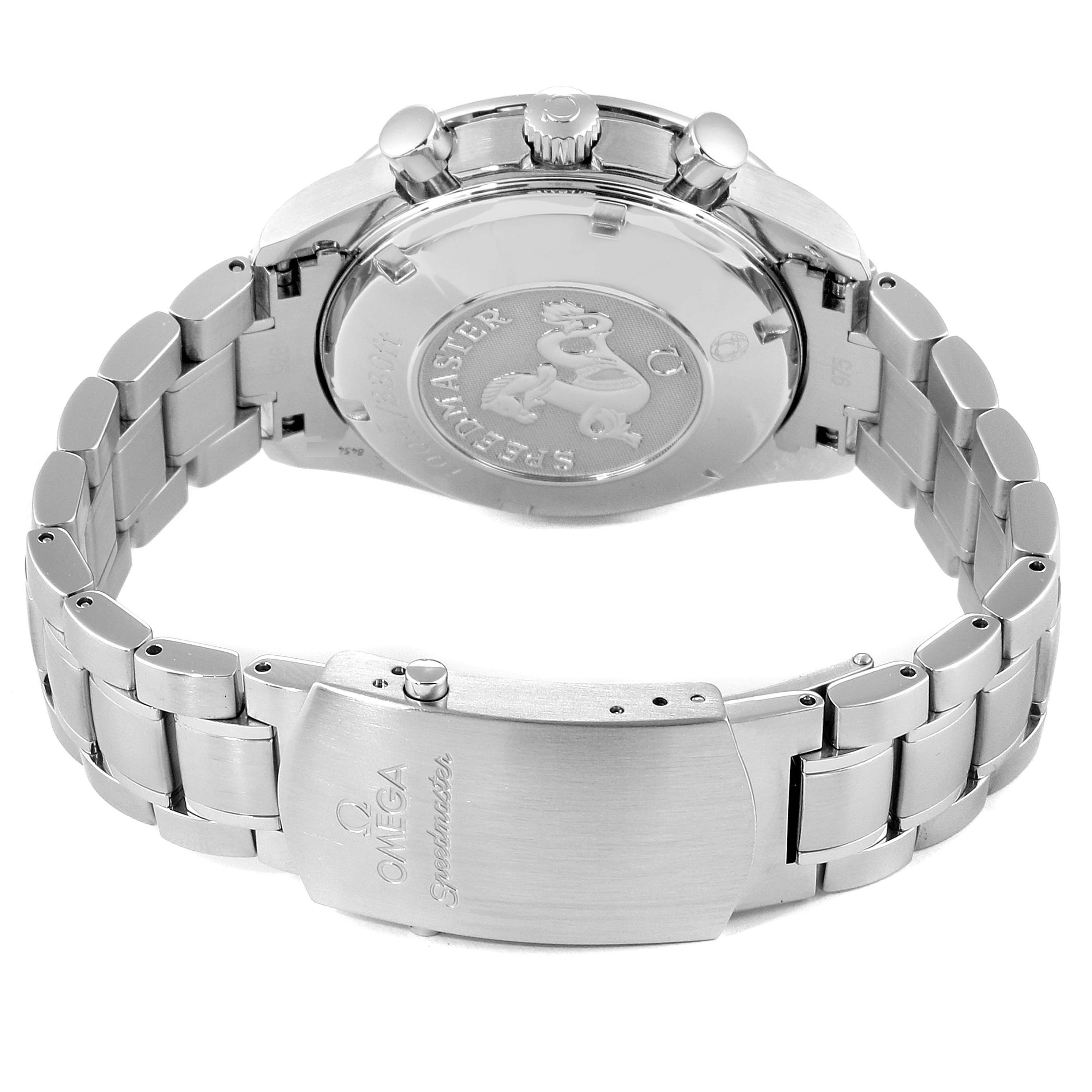The image shows the back view of the Omega Speedmaster 3211.32.00 Men
s Stainless Steel Silver Dial 3211.32.00 Men
s Stainless Steel Silver Dial watch, highlighting the case back, clasp, and stainless steel bracelet.