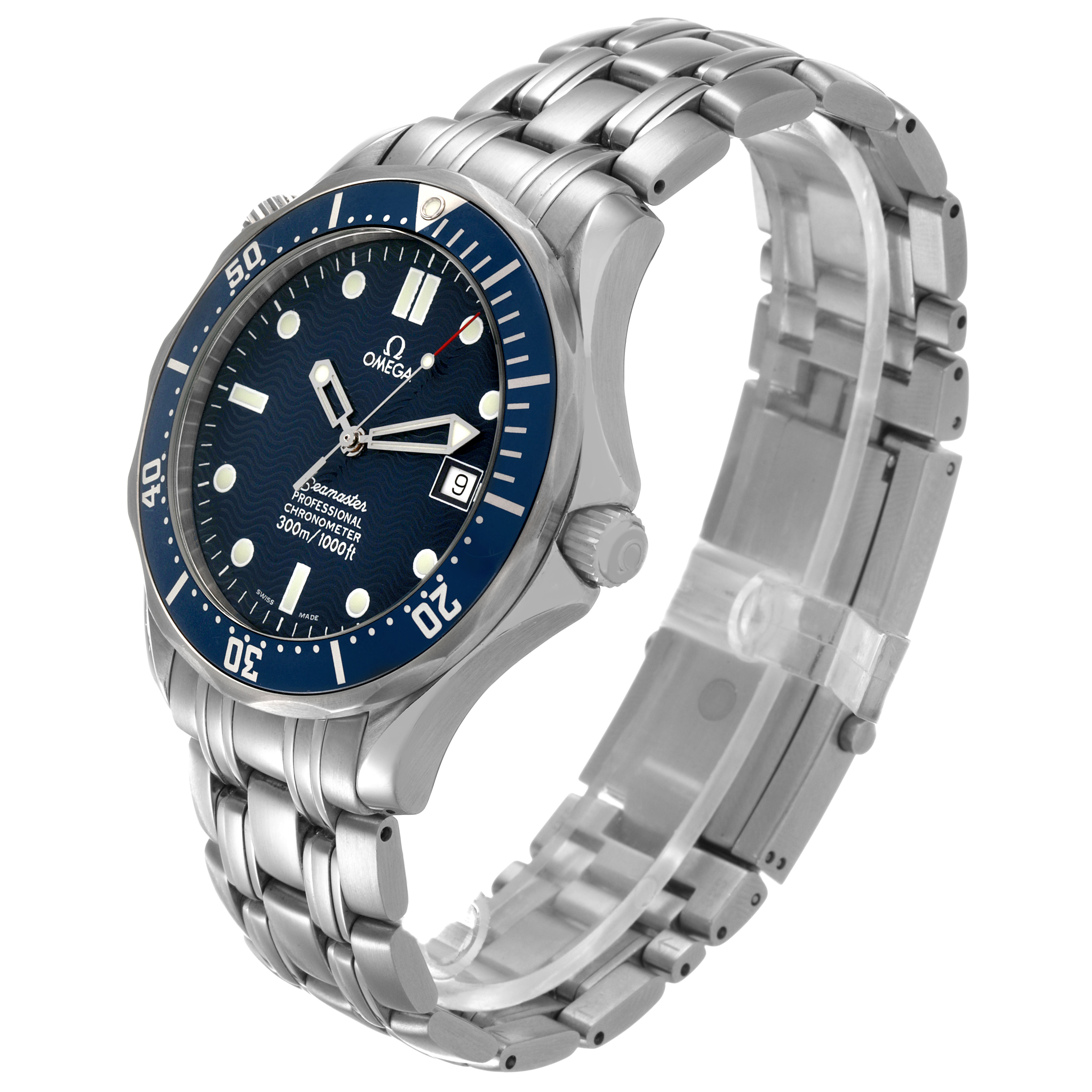 The image shows an angled view of the Omega Seamaster 2531.80.00 Men's Stainless Steel Blue Dial's face, bezel, crown, and metal bracelet.