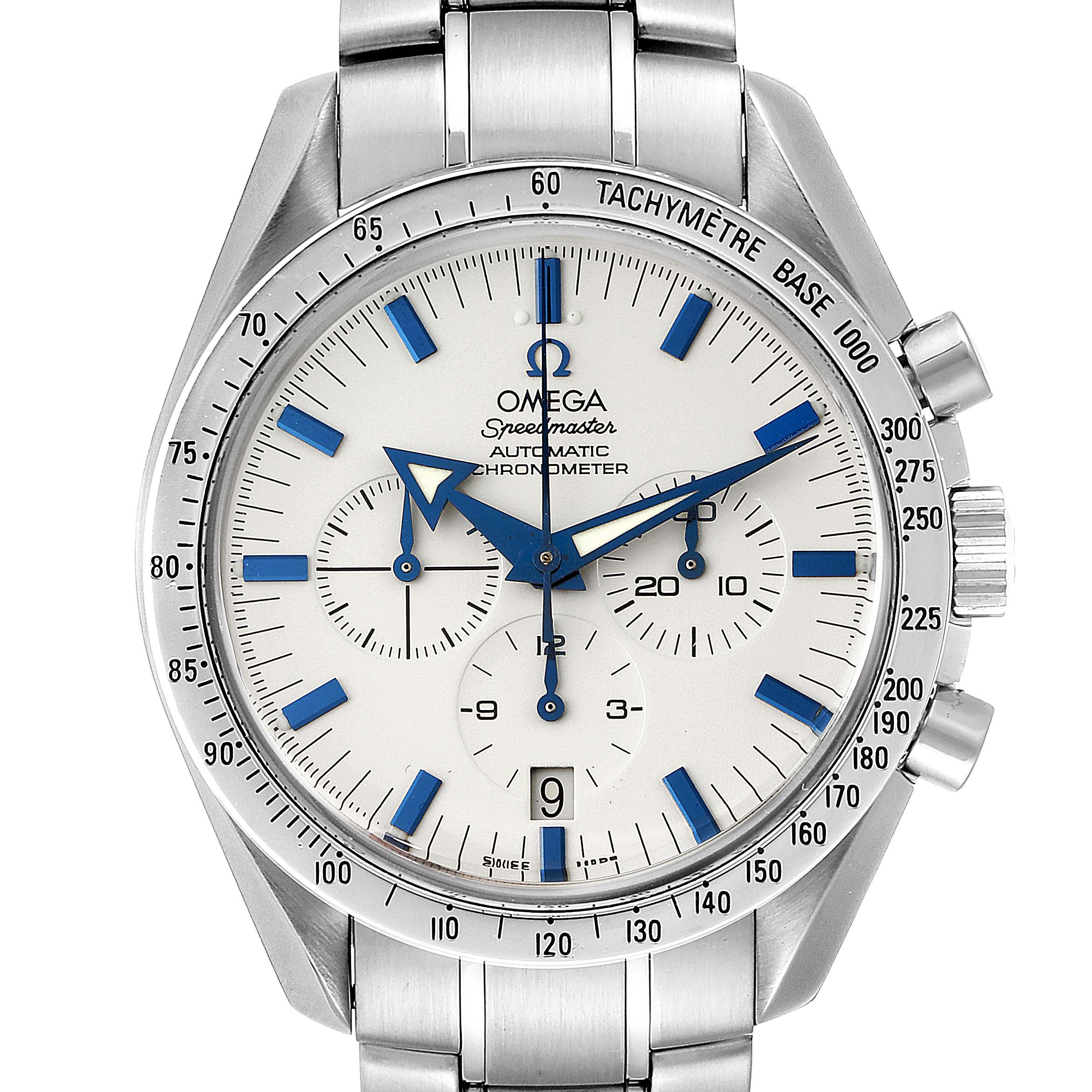 This image shows a straight-on view of the Omega Speedmaster 3551.20.00 Men's Stainless Steel White Dial 3551.20.00 Men's Stainless Steel White Dial watch, focusing on the face, bezel, and part of the band.