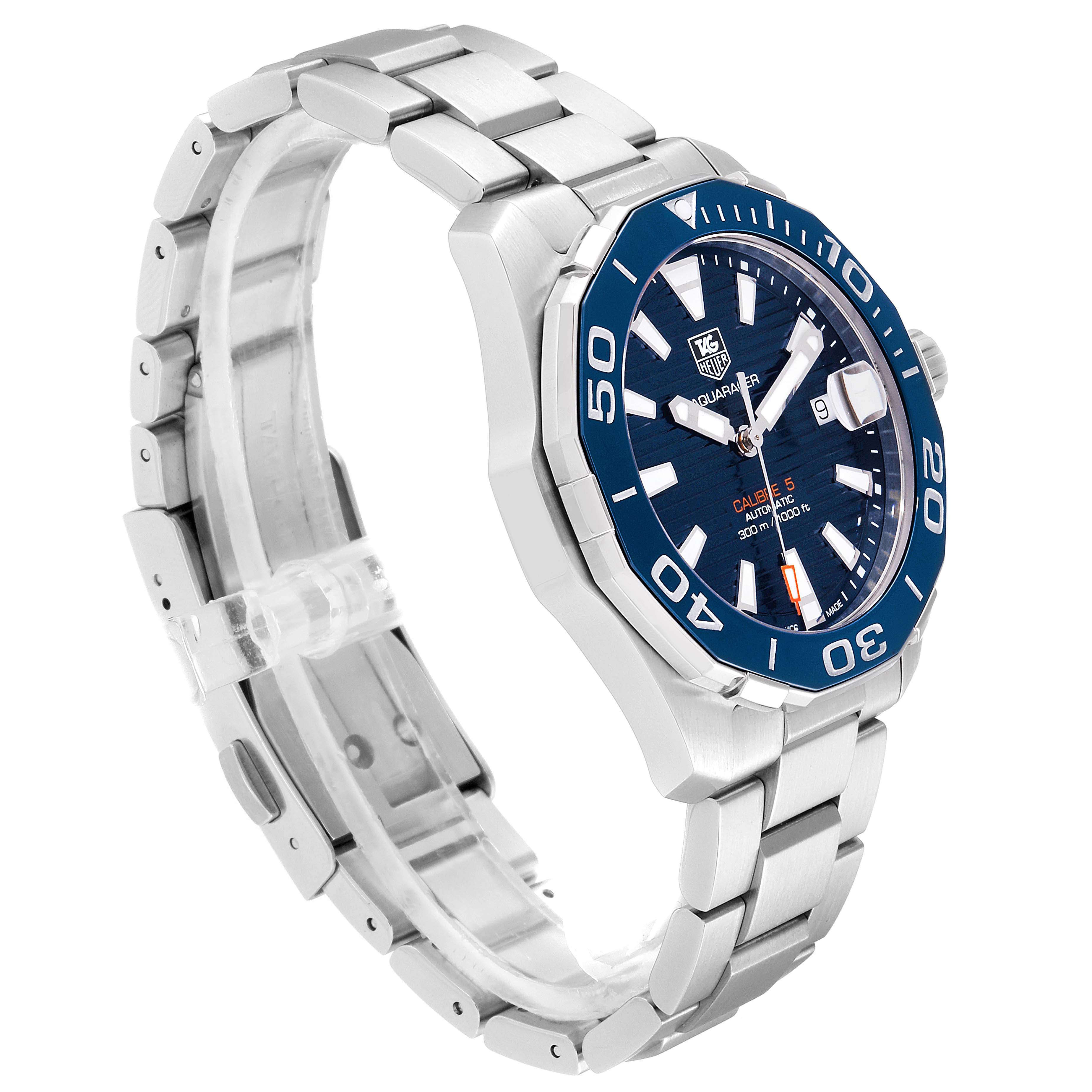 This image shows a side perspective of the Tag Heuer Aquaracer WAY211C.BA0928 Men
s Stainless Steel Blue Dial WAY211C.BA0928 Men
s Stainless Steel Blue Dial watch, highlighting the band, case, and dial.