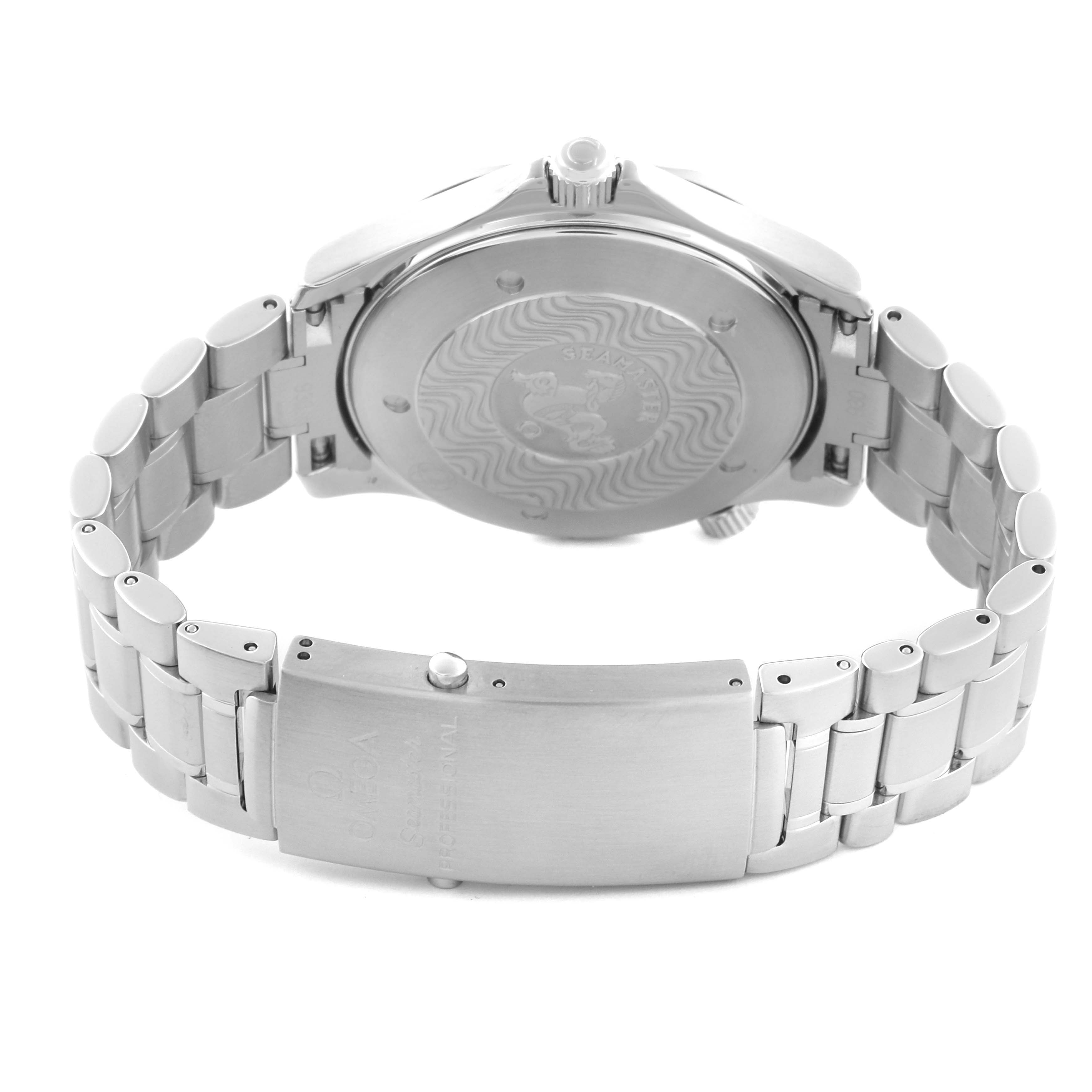 The image shows the back and clasp of the Omega Seamaster 2255.80.00 Men
s Stainless Steel Blue Dial 2255.80.00 Men
s Stainless Steel Blue Dial, highlighting the stainless steel bracelet and case back details.