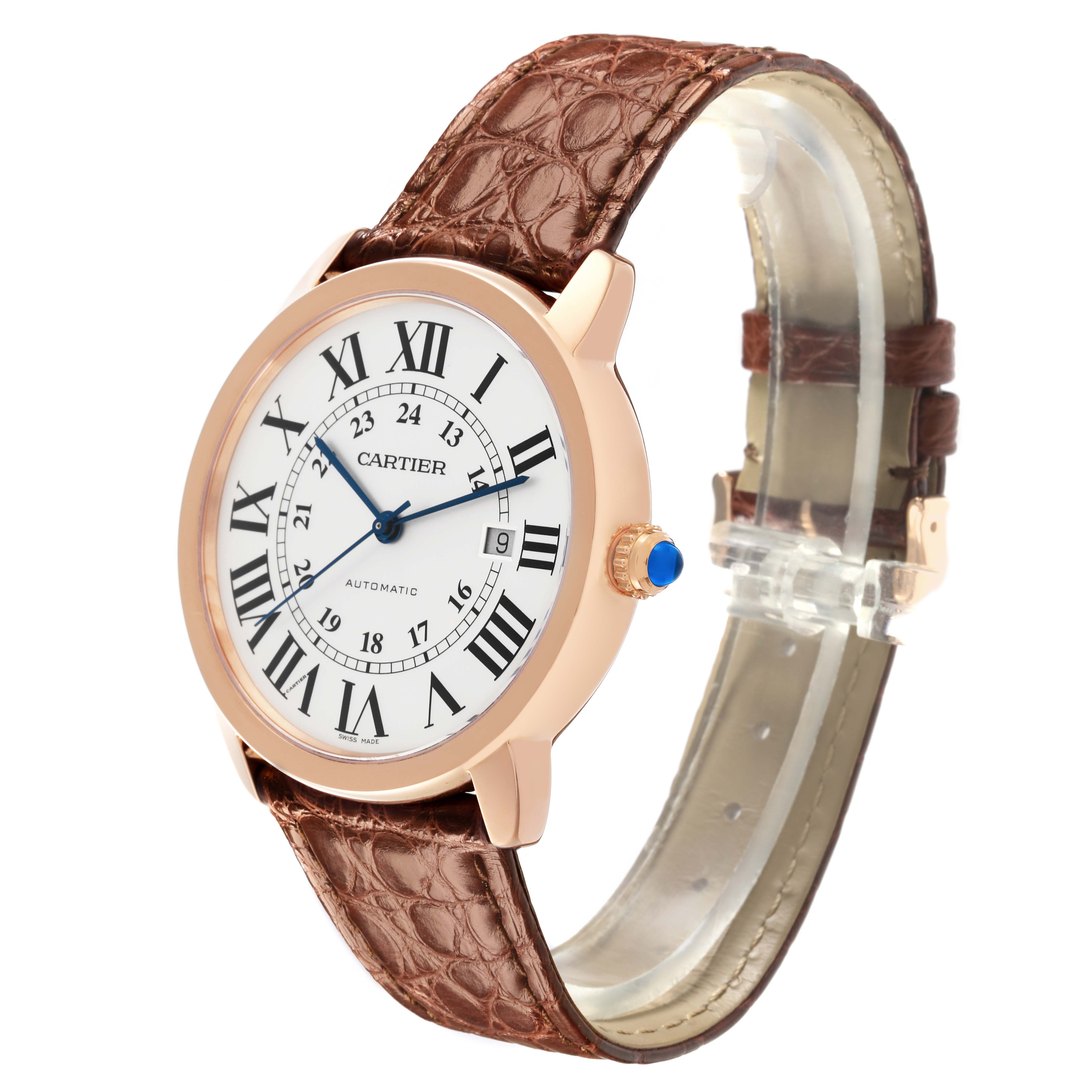 The Cartier Ronde W6701009 Men
s Rose Gold Silver Dial W6701009 Men
s Rose Gold Silver Dial watch is shown at a slight angle, displaying its face, Roman numeral dial, crown, and leather strap.