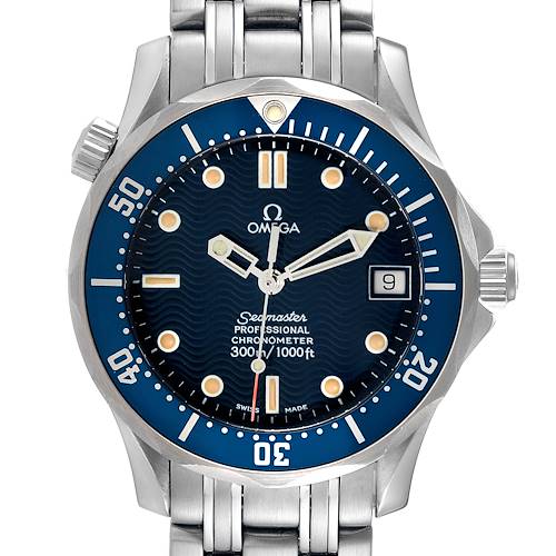 The image shows a frontal view of the Omega Seamaster watch, displaying the dial, bezel, and bracelet.