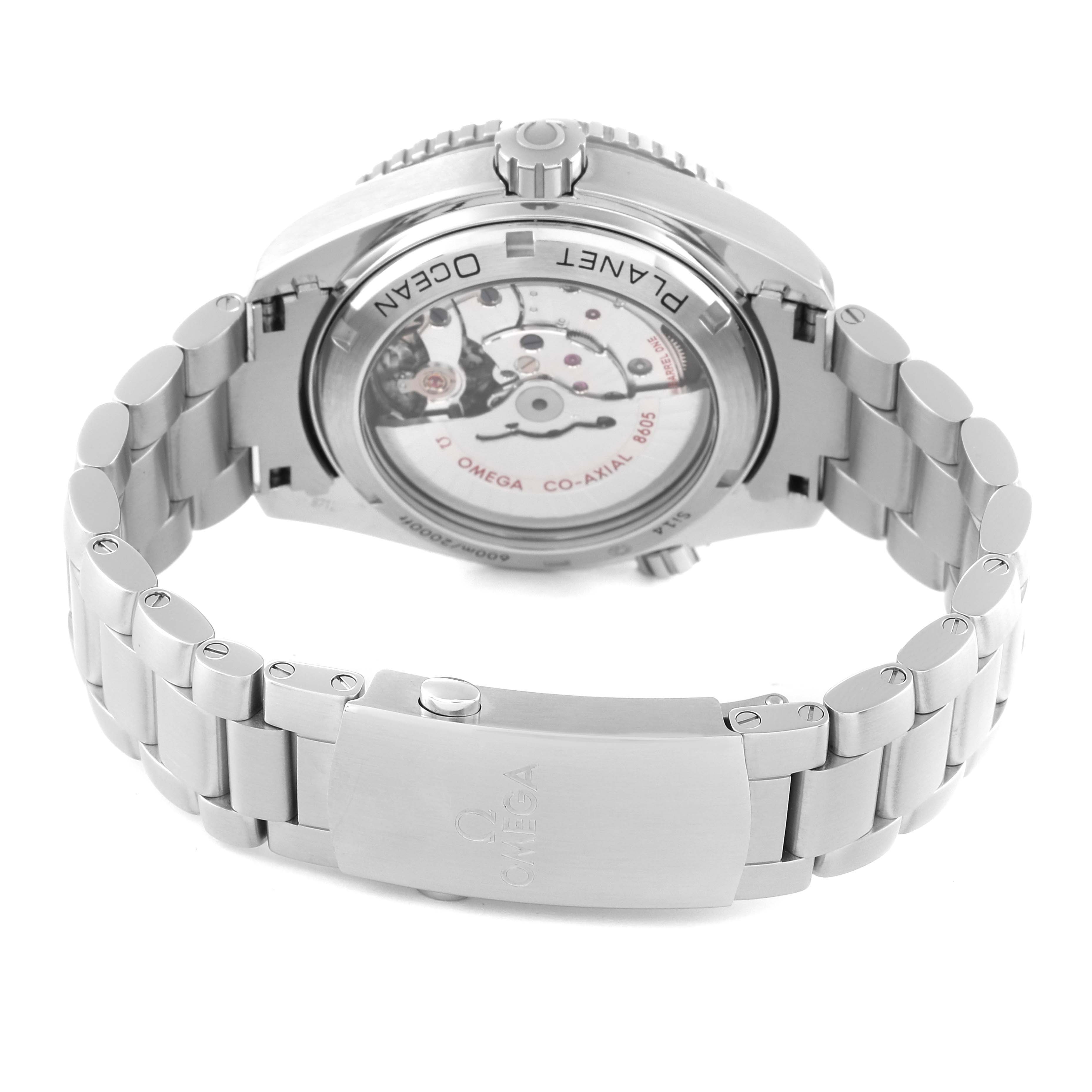 This image shows the back view of the Omega Planet Ocean 232.30.44.22.01.001 Men
s Stainless Steel Black Dial 232.30.44.22.01.001 Men
s Stainless Steel Black Dial watch, displaying its transparent case back and the bracelet.