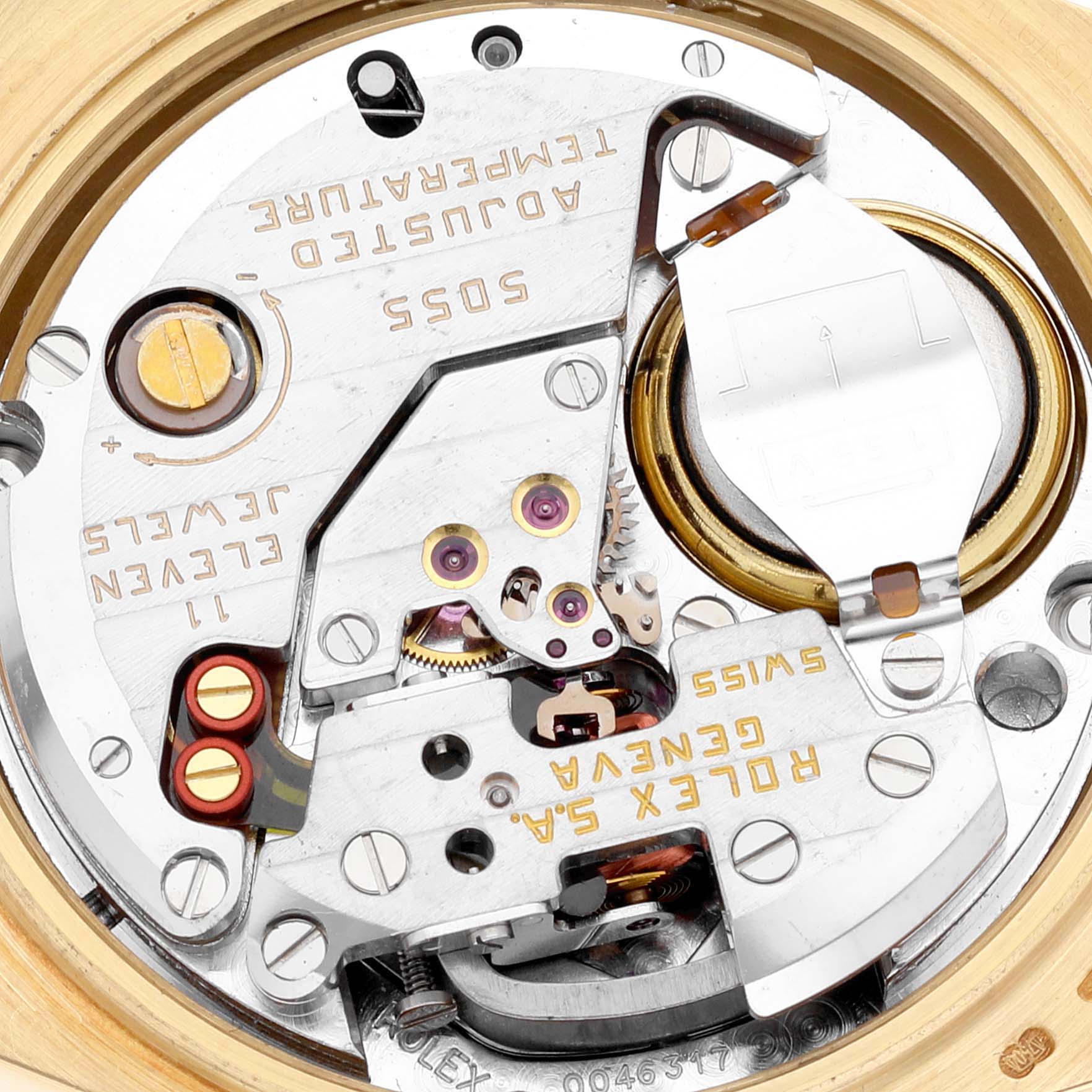 This image shows a close-up of the internal mechanism of a Rolex Oysterquartz 19018 Men
s Yellow Gold Champagne Dial 19018 Men
s Yellow Gold Champagne Dial watch.