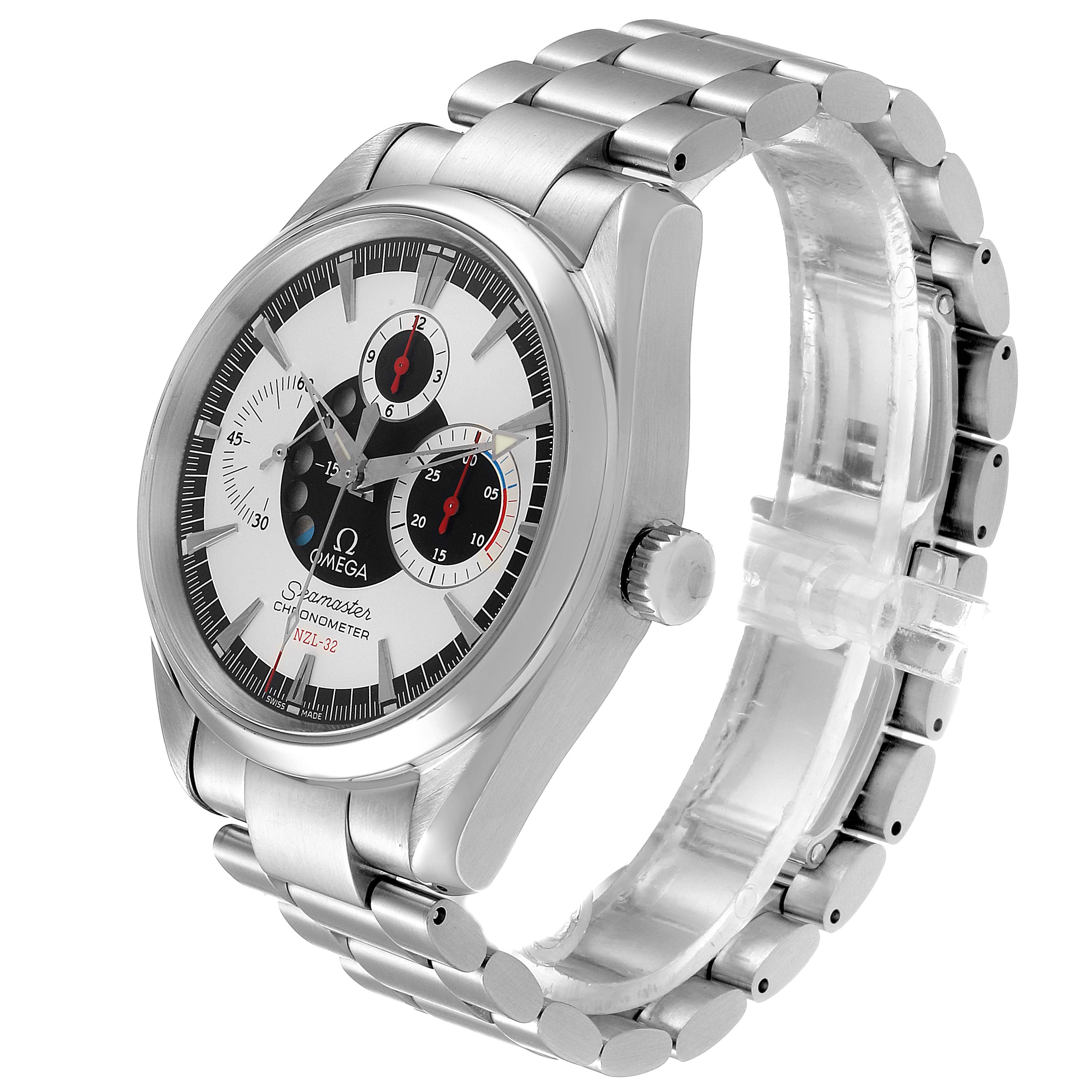 This image shows an Omega Aqua Terra 2513.30.00 Men
s Stainless Steel Silver Dial 2513.30.00 Men
s Stainless Steel Silver Dial watch from a front-side angle, displaying the dial, bezel, crown, and bracelet.