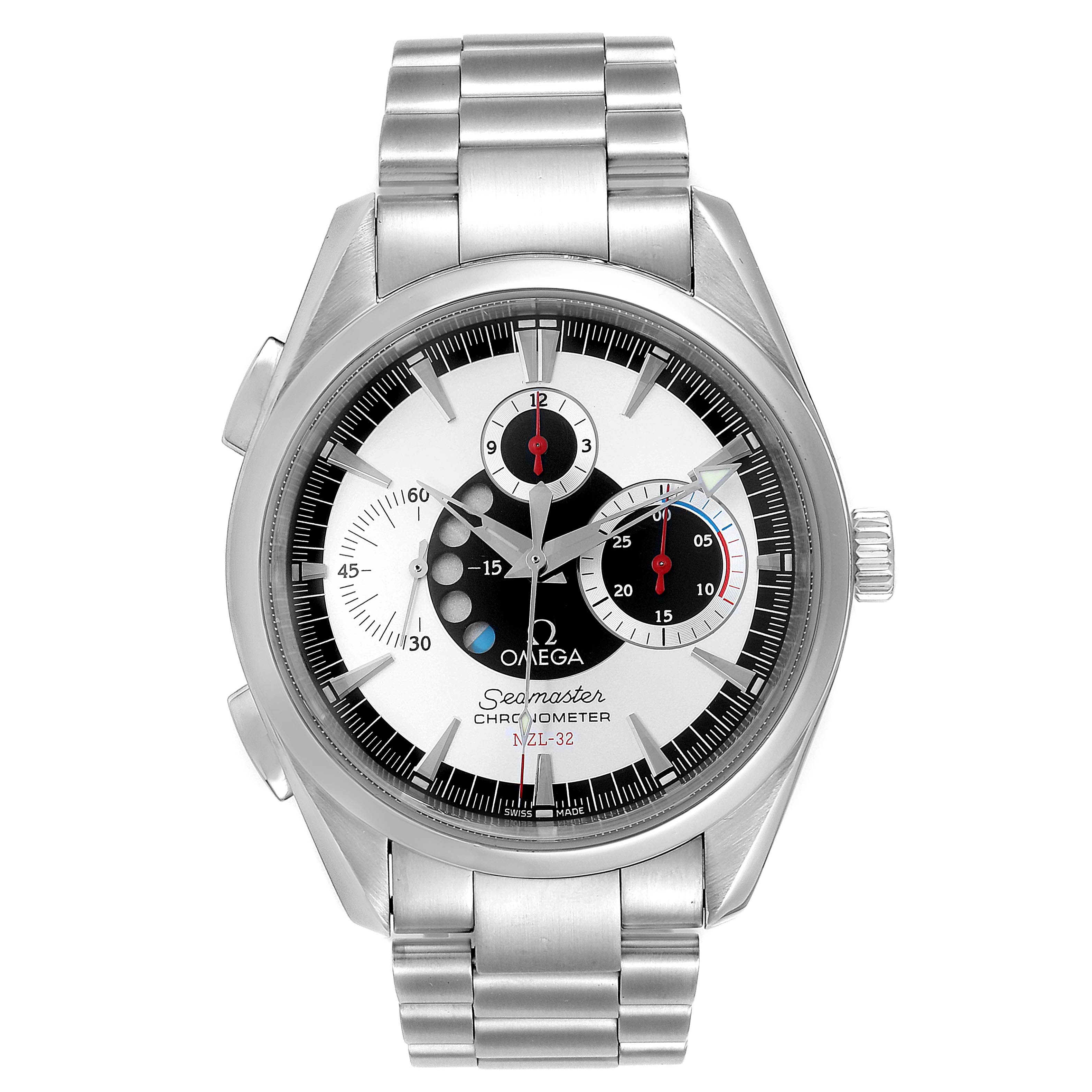 The image shows a front view of the Omega Aqua Terra 2513.30.00 Men
s Stainless Steel Silver Dial 2513.30.00 Men
s Stainless Steel Silver Dial watch, highlighting the dial, bezel, and stainless steel bracelet.