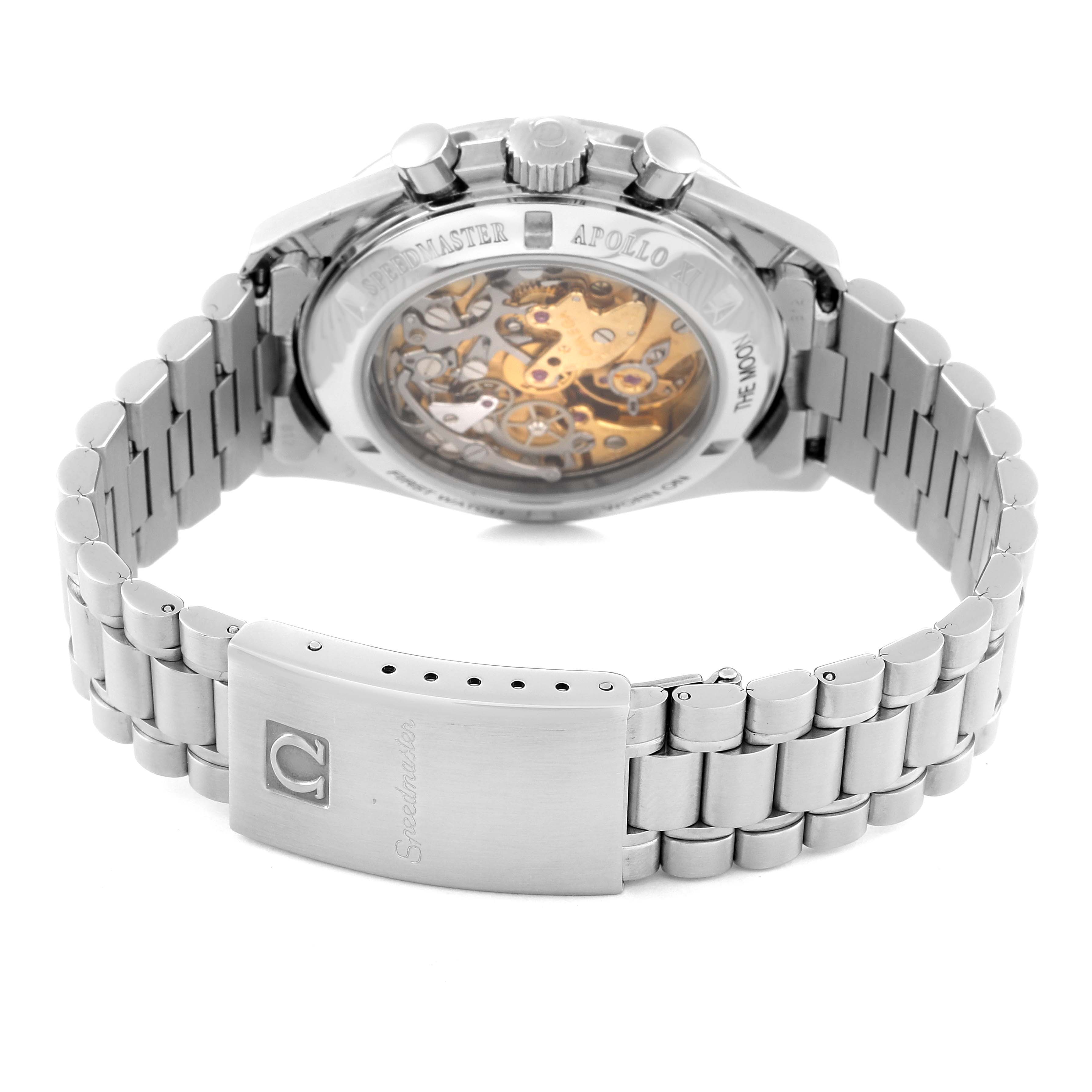 The image shows the back view of an Omega Speedmaster 3592.50.00 Men
s Stainless Steel Black Dial 3592.50.00 Men
s Stainless Steel Black Dial watch, focusing on the transparent case back and metal bracelet.