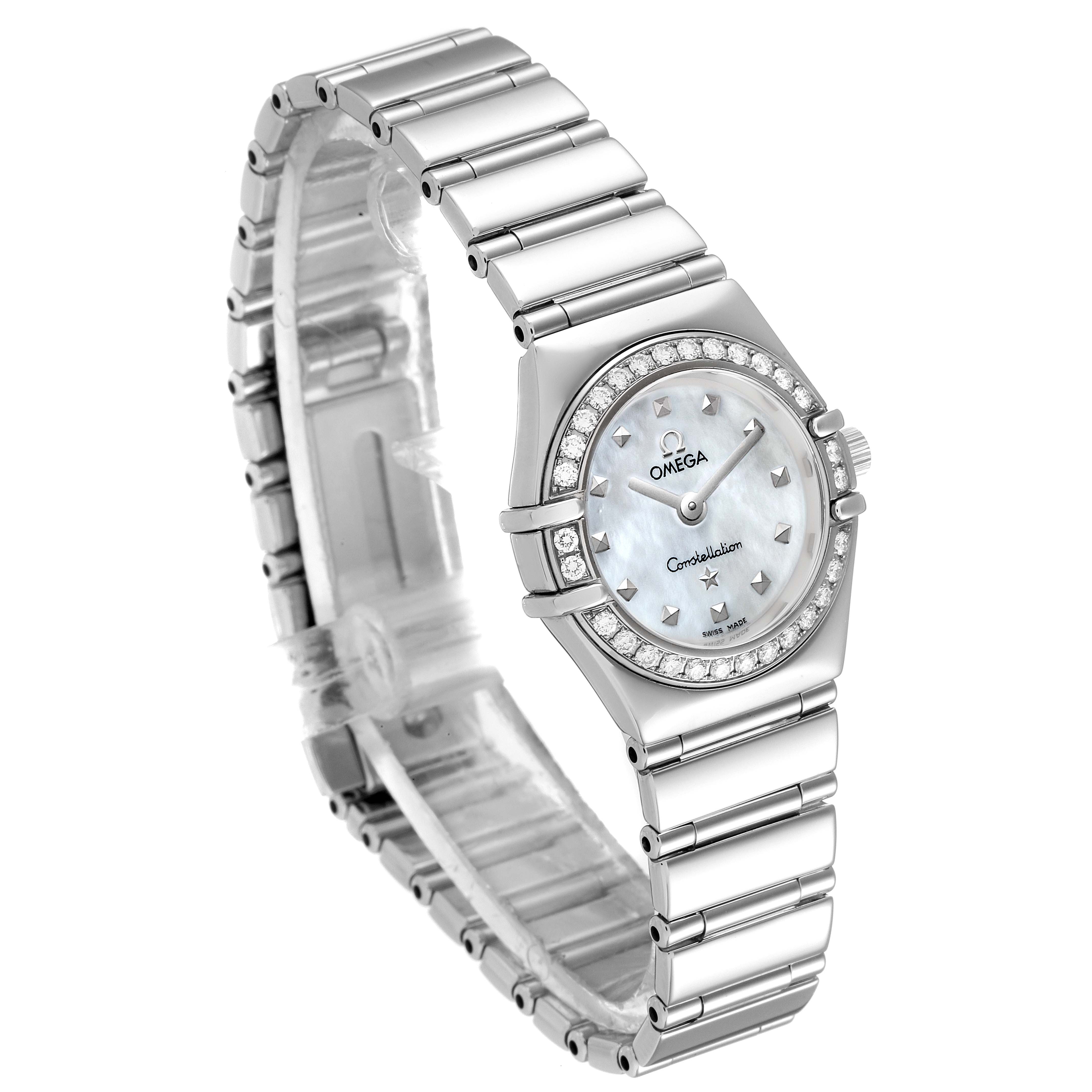 The image shows an angled view of the Omega 1465.71.00 Women
s Stainless Steel Mother of Pearl Dial 1465.71.00 Women
s Stainless Steel Mother of Pearl Dial Constellation My Choice Diamond Steel Ladies Watch 1465.71.00, highlighting the face and bracelet.