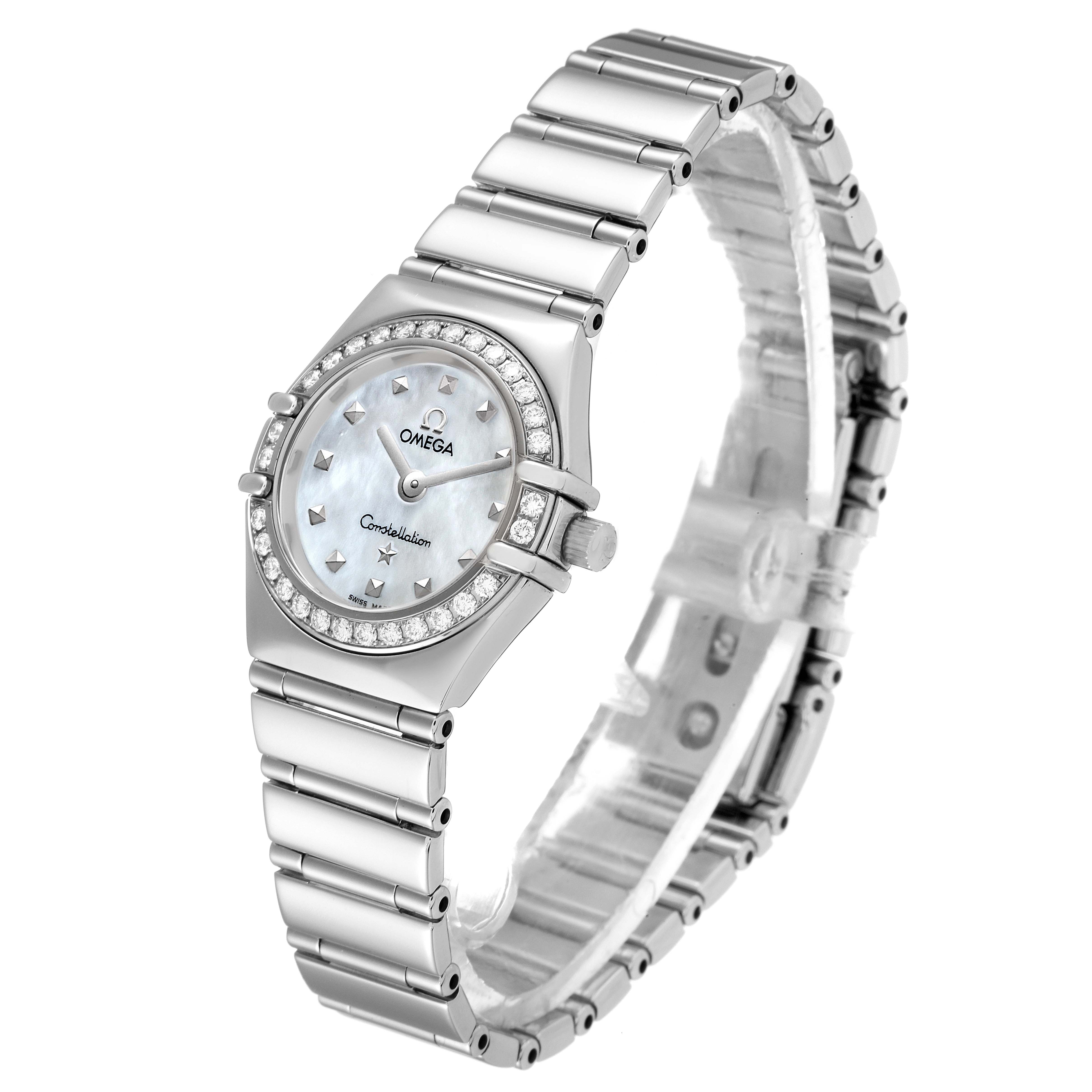 This image shows the Omega 1465.71.00 Women
s Stainless Steel Mother of Pearl Dial 1465.71.00 Women
s Stainless Steel Mother of Pearl Dial Constellation My Choice Diamond Steel Ladies Watch 1465.71.00 at an angled side view, highlighting its dial and bracelet.
