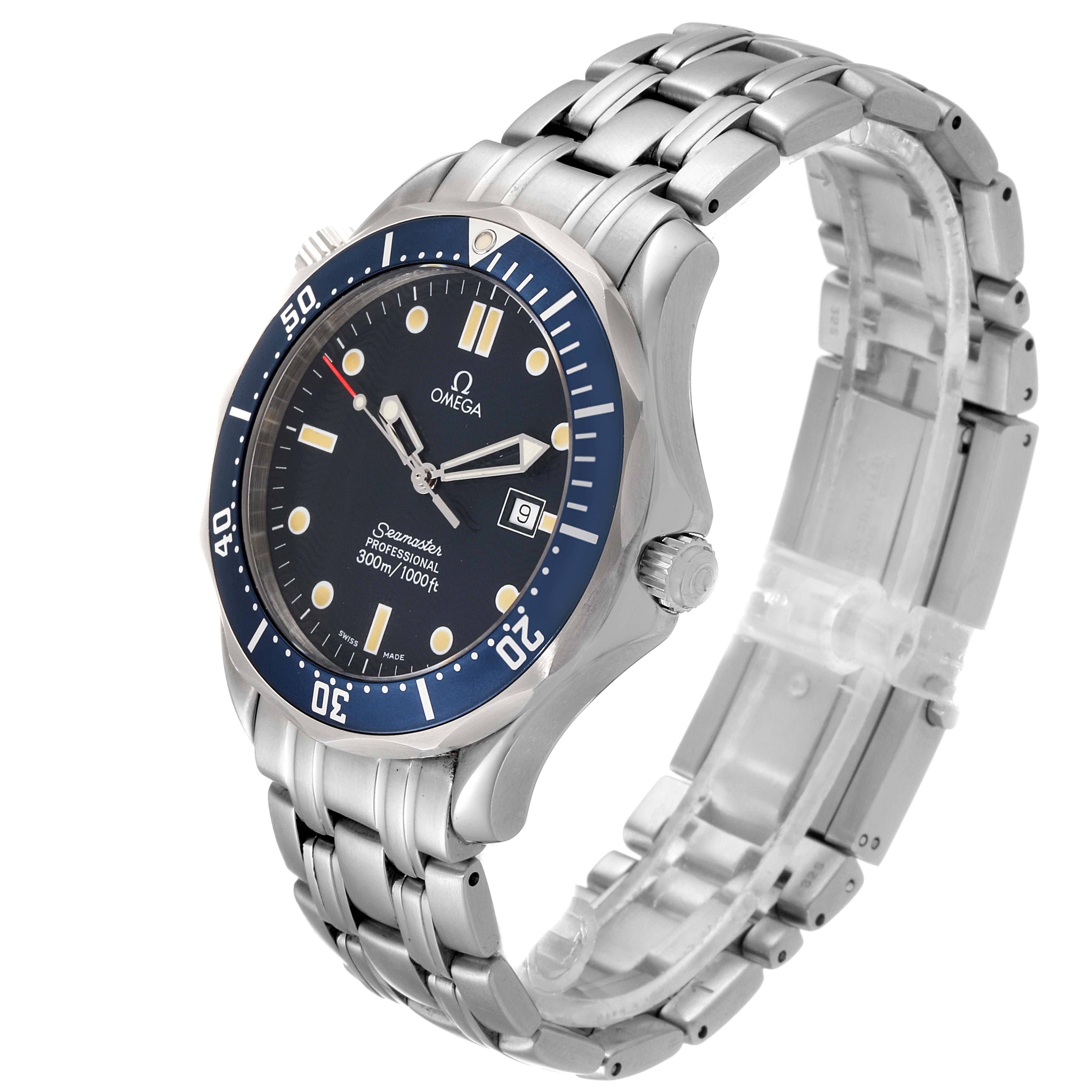 The image shows a side angle of the Omega Seamaster 2541.80.00 Men
s Stainless Steel Blue Dial 2541.80.00 Men
s Stainless Steel Blue Dial watch, highlighting the face, bezel, and bracelet.