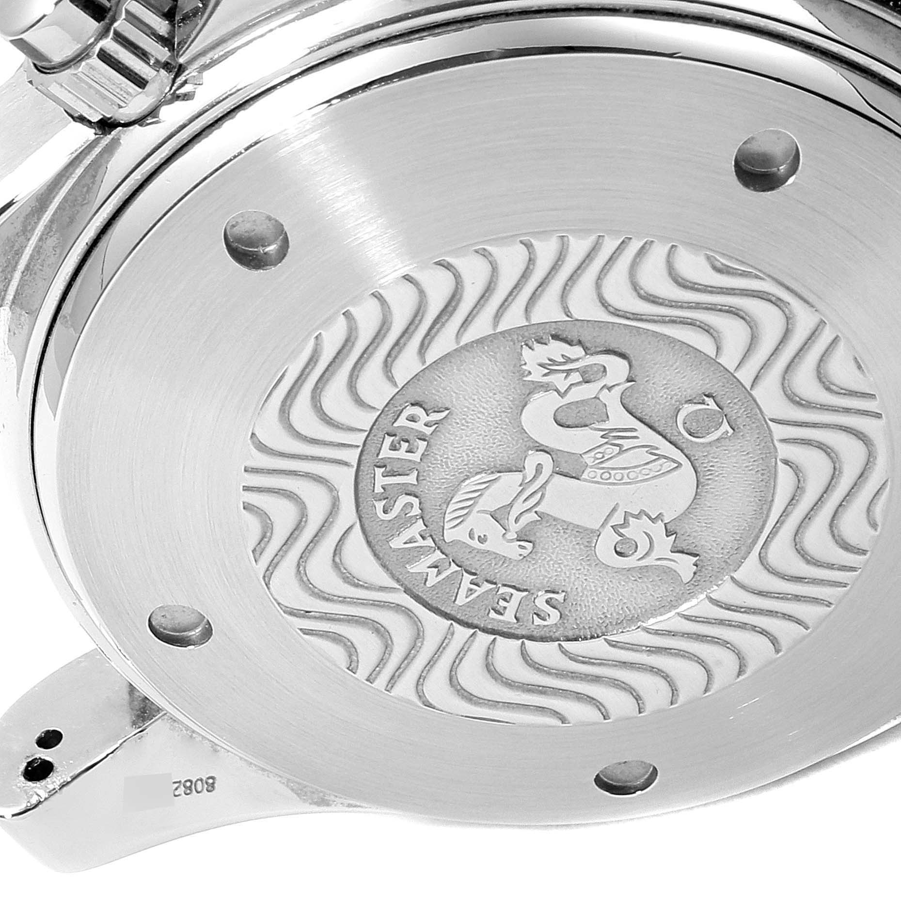 This image shows the case back of an Omega Seamaster 2599.80.00 Men
s Stainless Steel Blue Dial 2599.80.00 Men
s Stainless Steel Blue Dial watch, featuring the engraved emblem and textured pattern.