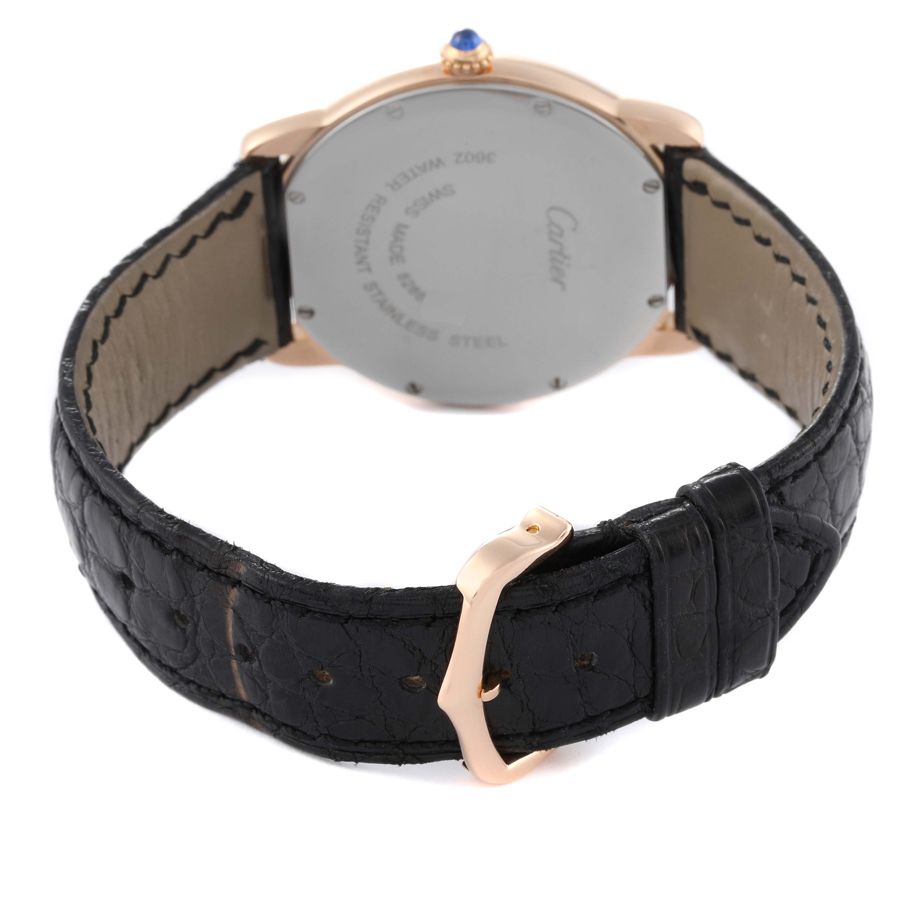 This image shows the back view of a Cartier Ronde W6701008 Men
s Steel and Gold (two tone) Silver Dial W6701008 Men
s Steel and Gold (two tone) Silver Dial watch, focusing on its strap, buckle, and case back.