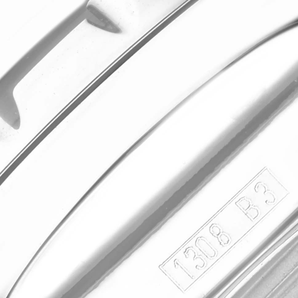The image shows a close-up of the stainless steel bracelet of the Breitling Bentley A13362 Men's Stainless Steel White Dial A13362 Men's Stainless Steel White Dial watch.