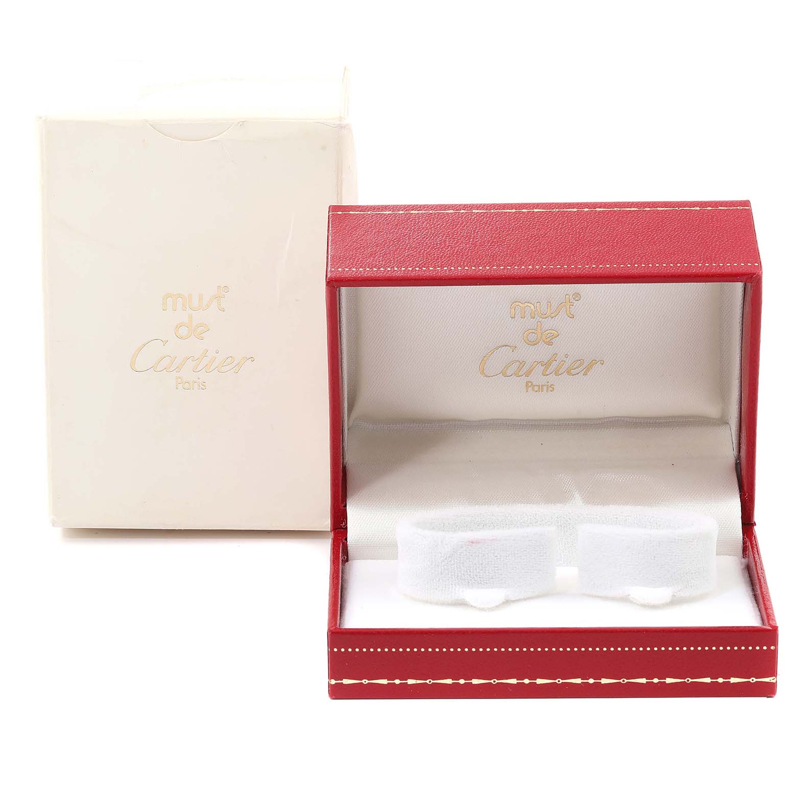The image shows the packaging and watch holder of a Cartier Panthère model, including the outer box and red inner display case.