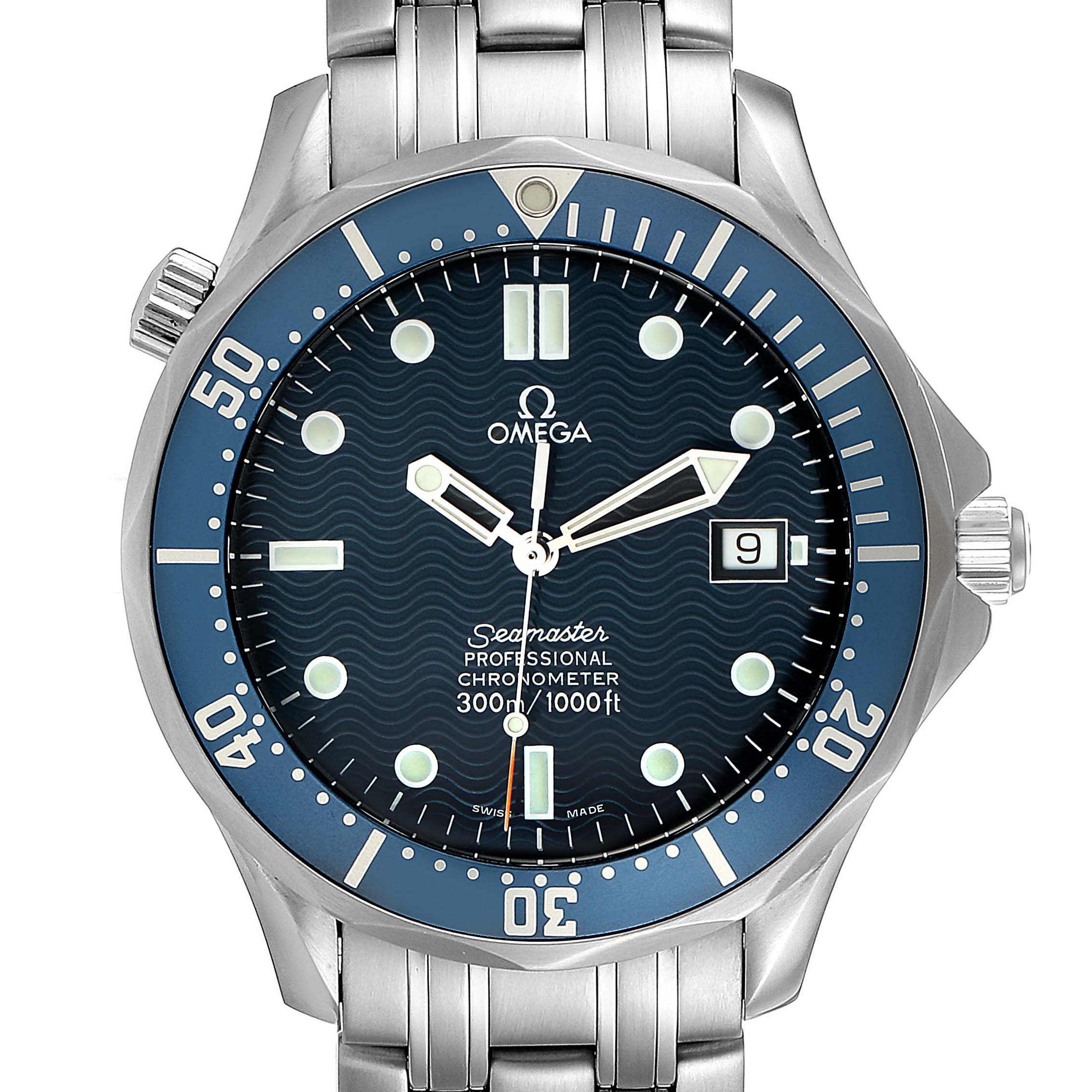 The image shows a front view of the Omega Seamaster 2531.80.00 Men
s Stainless Steel Blue Dial 2531.80.00 Men
s Stainless Steel Blue Dial watch, highlighting the dial, bezel, and stainless steel bracelet.