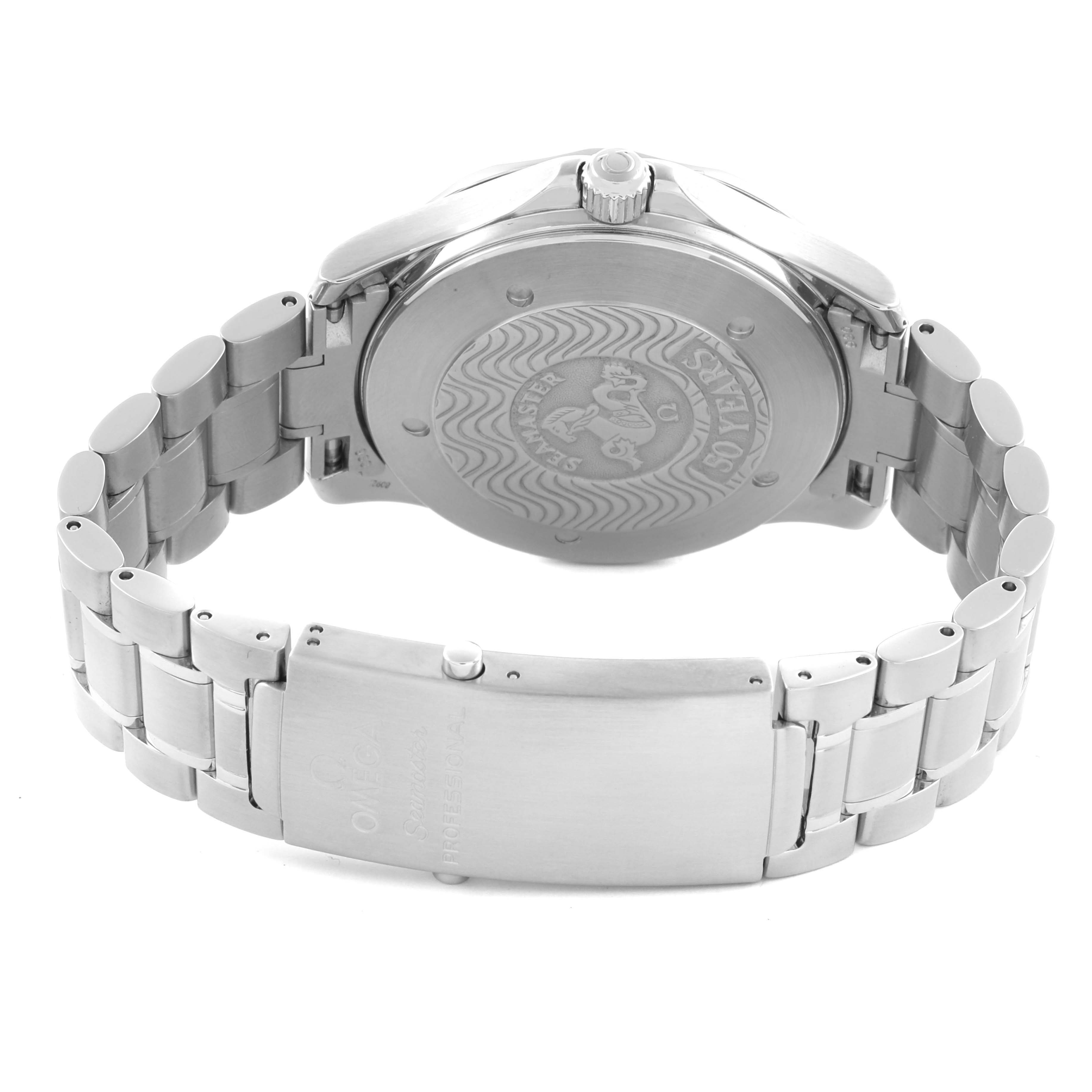 The image shows the back and clasp of an Omega Seamaster 2234.50.00 Men
s Stainless Steel Black Dial 2234.50.00 Men
s Stainless Steel Black Dial, highlighting the case back design and metal bracelet.