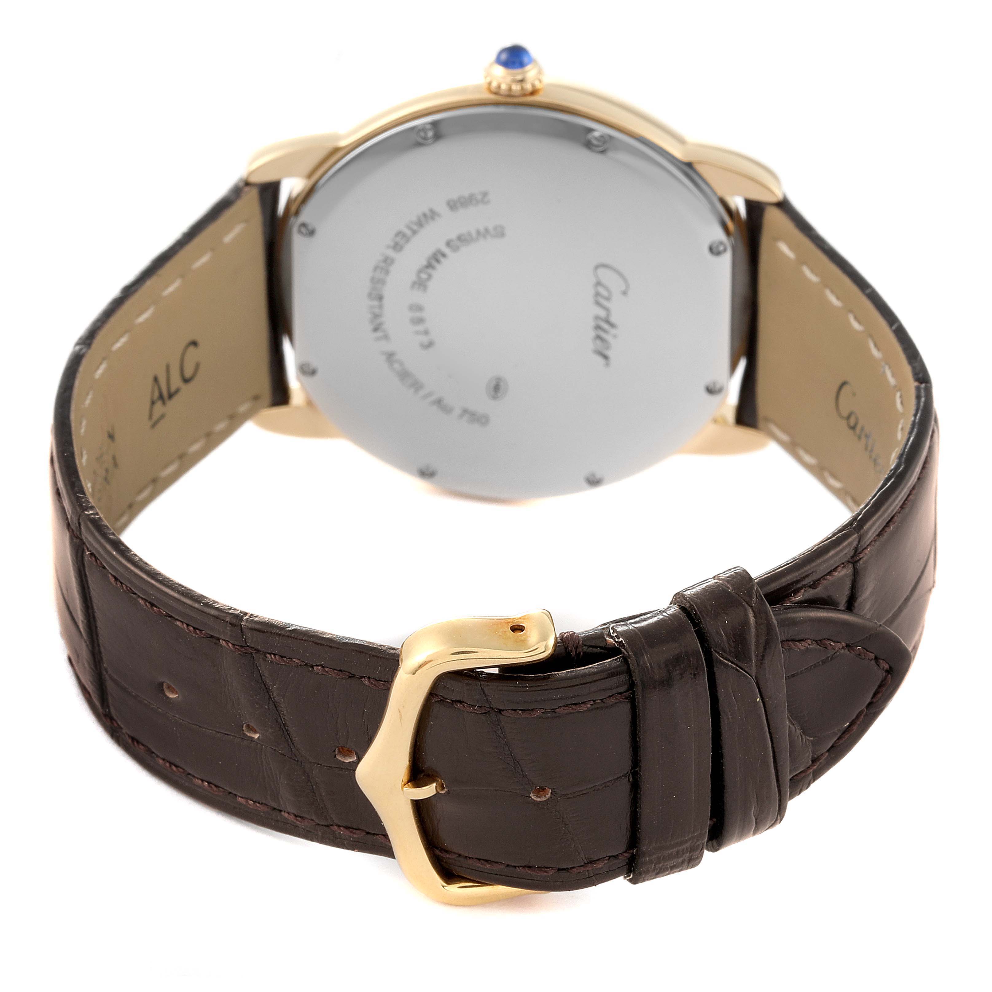 The image shows the back of the Cartier Ronde W6700455 Men's Yellow Gold Silver Dial W6700455 Men's Yellow Gold Silver Dial watch, highlighting the case back, leather strap, and buckle.