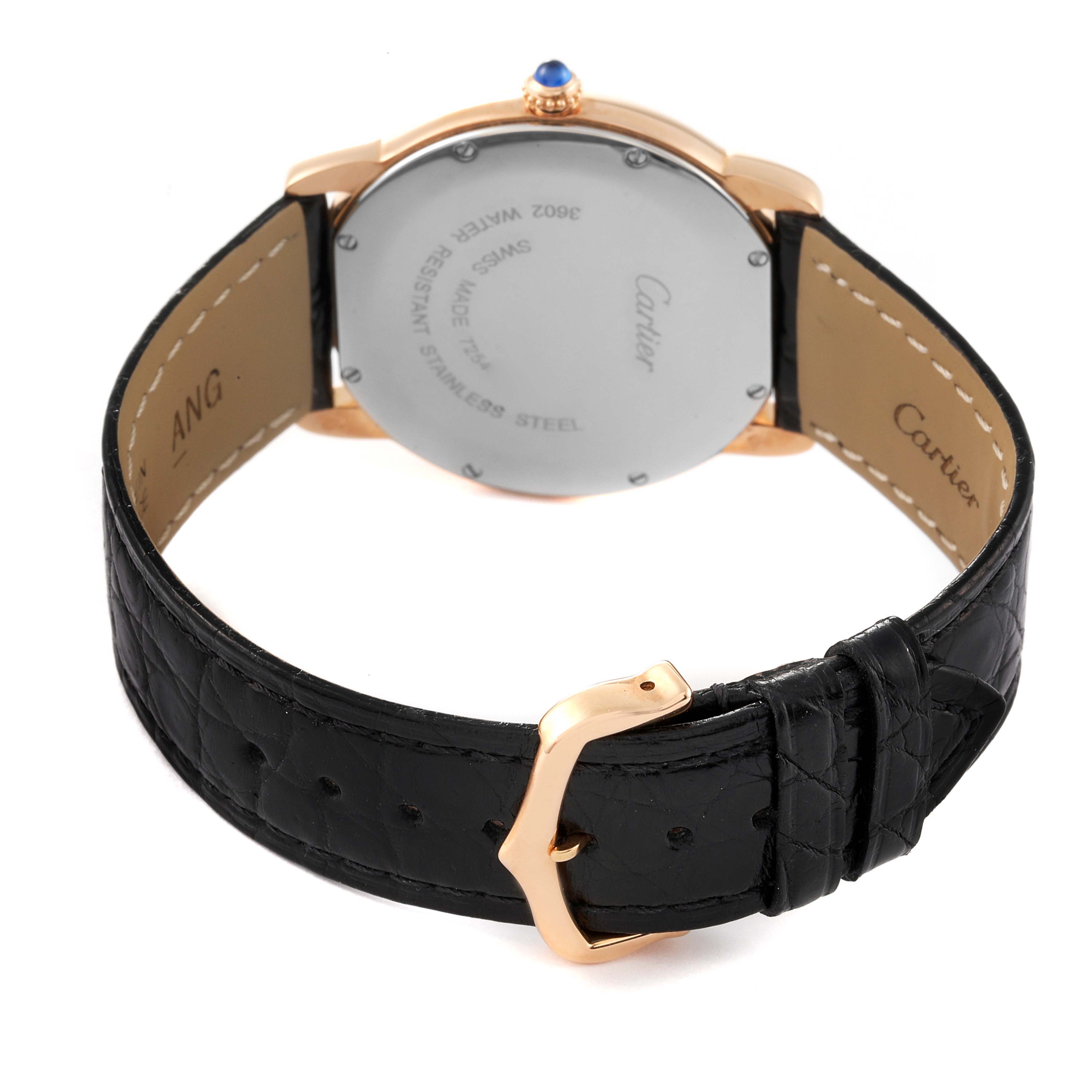 This image shows the back view of a Cartier Tank Solo W6701008 Men's Rose Gold Silver Dial W6701008 Men's Rose Gold Silver Dial watch, highlighting its clasp, strap, and case.