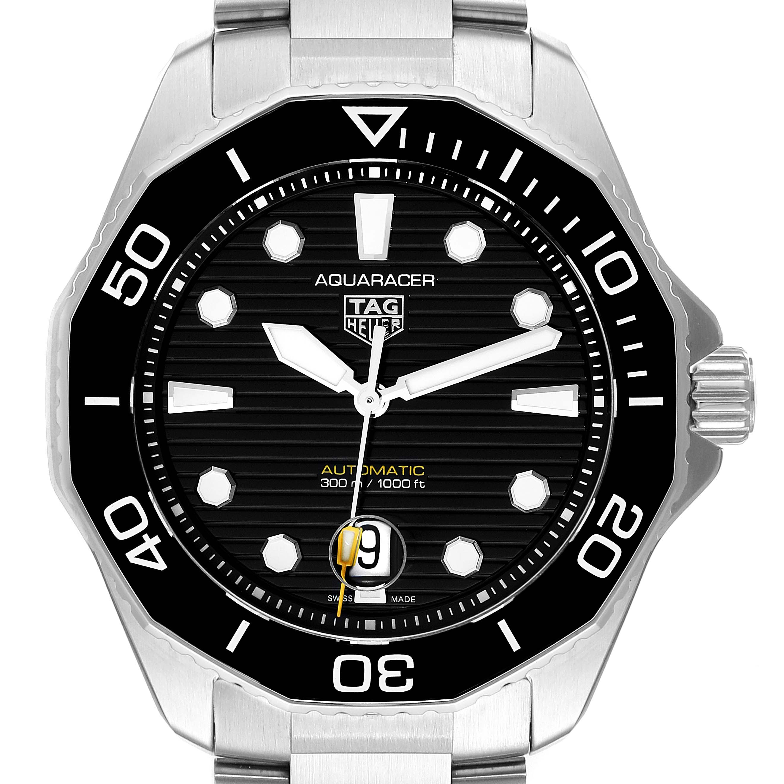 This image shows the front view of a Tag Heuer Aquaracer WBP201A.BA0632 Men's Stainless Steel Black Dial WBP201A.BA0632 Men's Stainless Steel Black Dial watch, highlighting the dial, bezel, and hands.