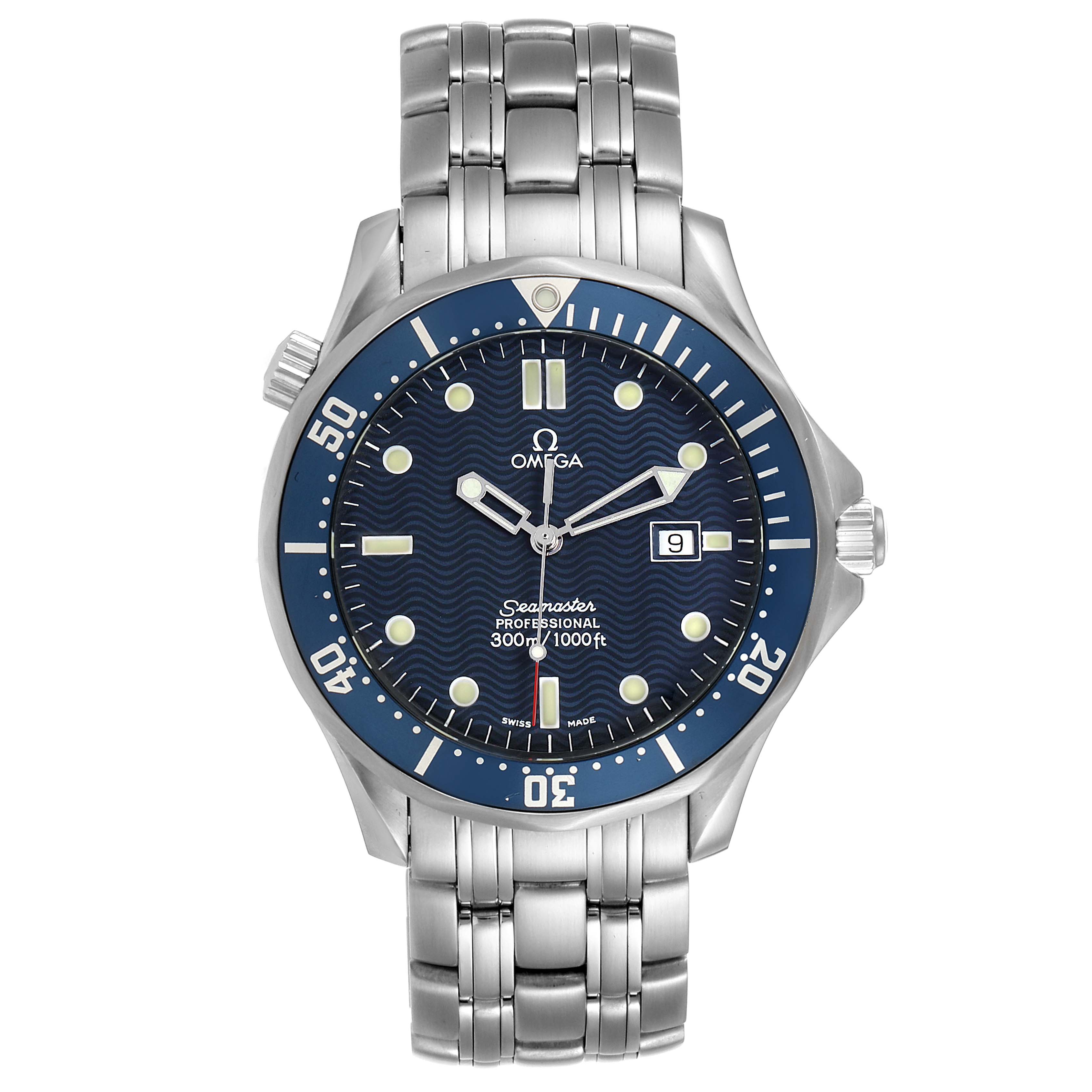 The image shows a frontal view of an Omega Seamaster 2541.80.00 Men
s Stainless Steel Blue Dial 2541.80.00 Men
s Stainless Steel Blue Dial watch, displaying the face, bezel, crown, and part of the bracelet.